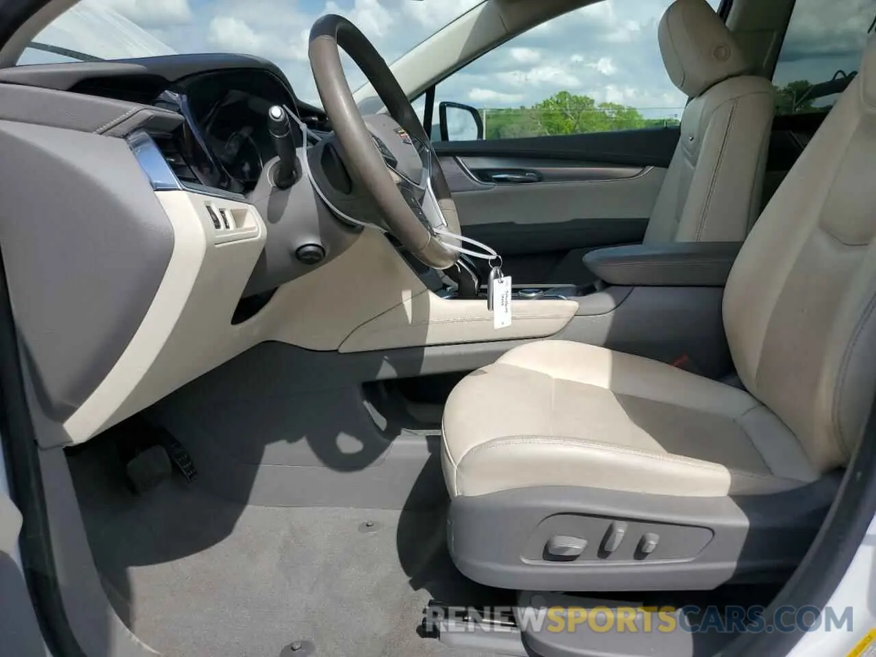 7 Фотография поврежденного автомобиля 1GYKNDRS4MZ168399 CADILLAC XT5 2021