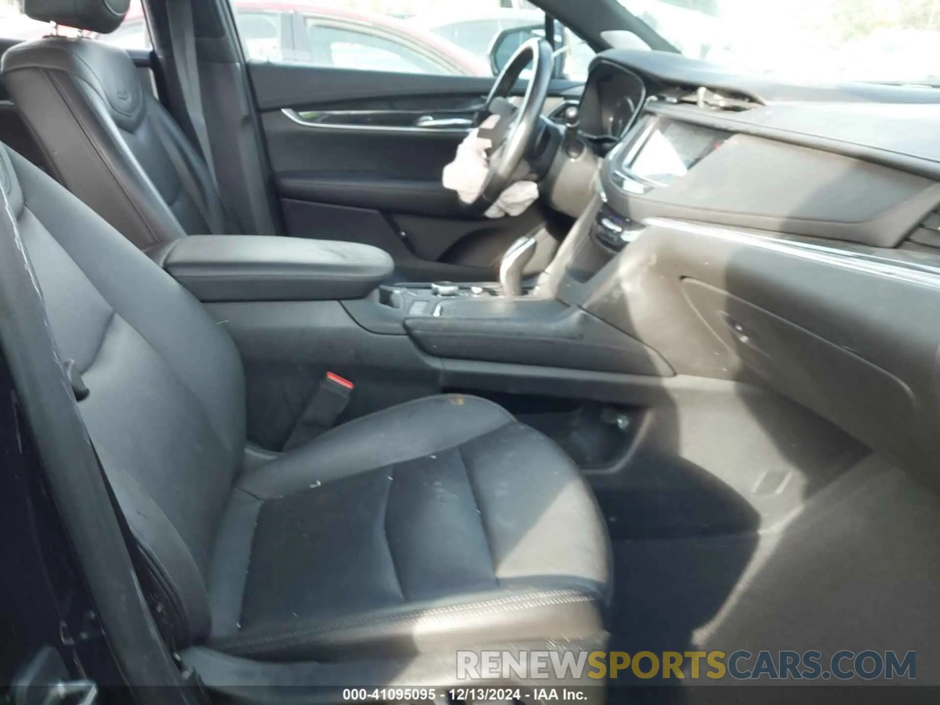 5 Фотография поврежденного автомобиля 1GYKNDRS5MZ122287 CADILLAC XT5 2021