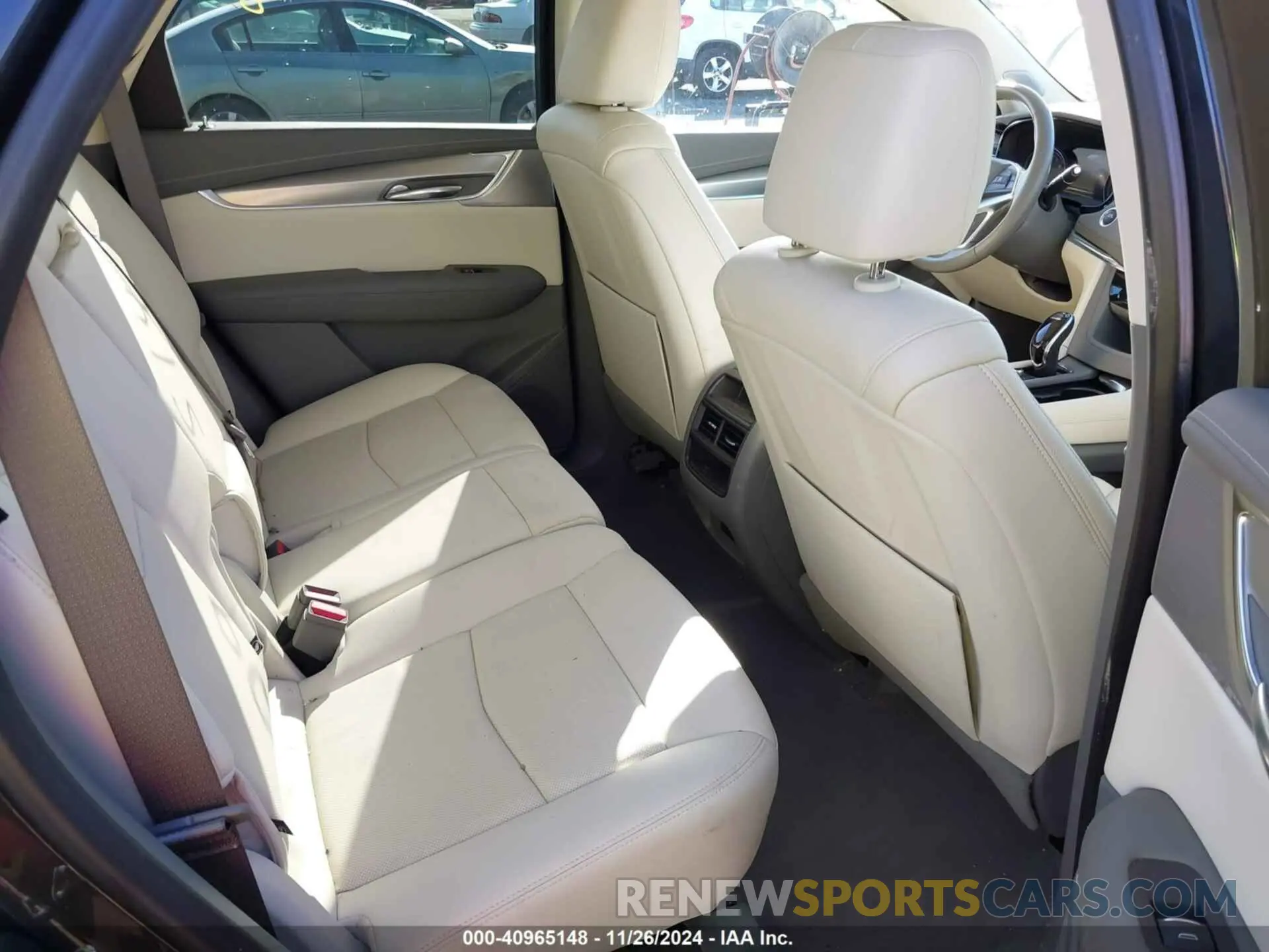 8 Фотография поврежденного автомобиля 1GYKNDRSXMZ170187 CADILLAC XT5 2021