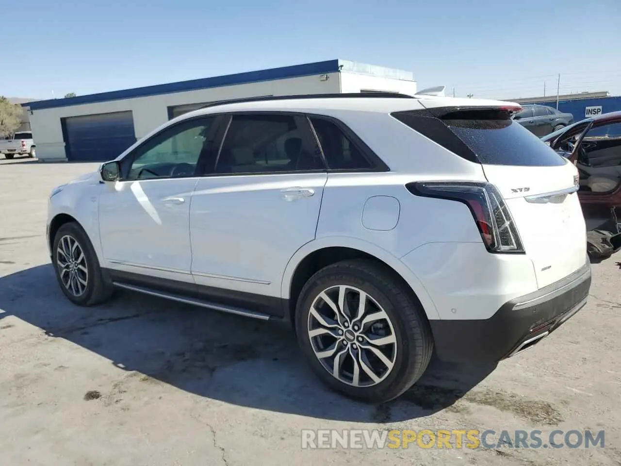 2 Фотография поврежденного автомобиля 1GYKNHRS2MZ156923 CADILLAC XT5 2021