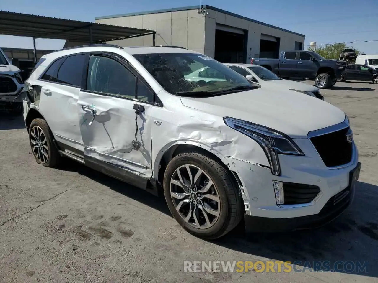 4 Фотография поврежденного автомобиля 1GYKNHRS2MZ156923 CADILLAC XT5 2021