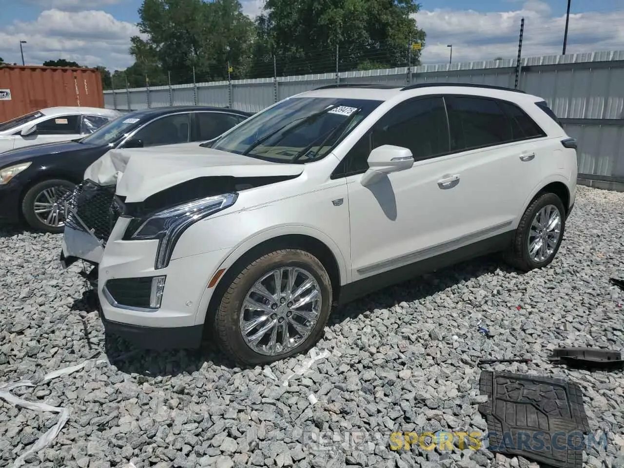 1 Photograph of a damaged car 1GYKNHRS3MZ203120 CADILLAC XT5 2021