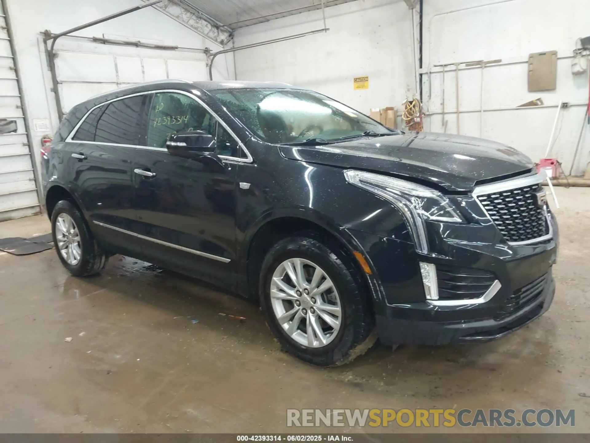 1 Фотография поврежденного автомобиля 1GYKNAR47NZ100356 CADILLAC XT5 2022