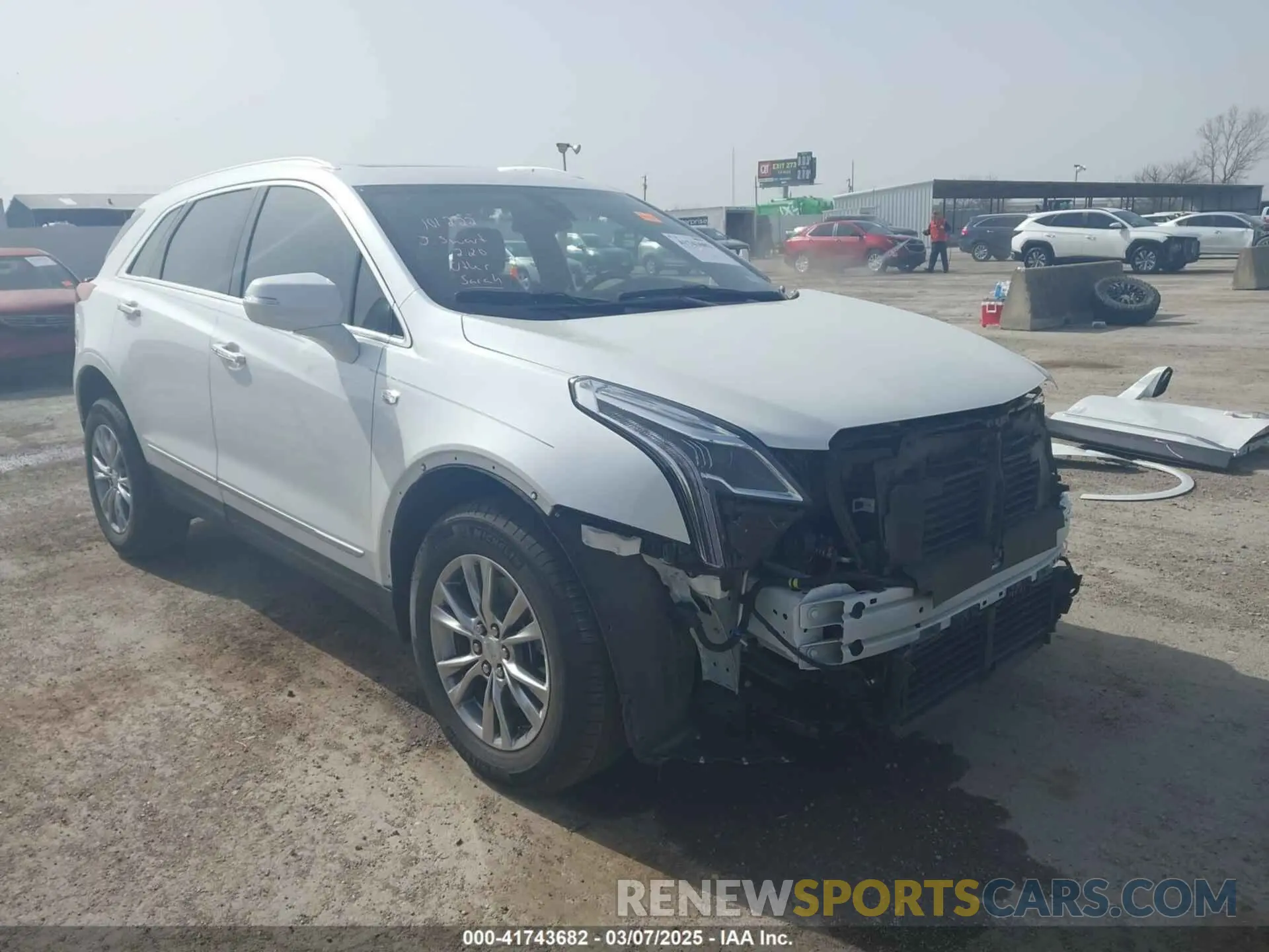 1 Photograph of a damaged car 1GYKNCR44NZ168240 CADILLAC XT5 2022