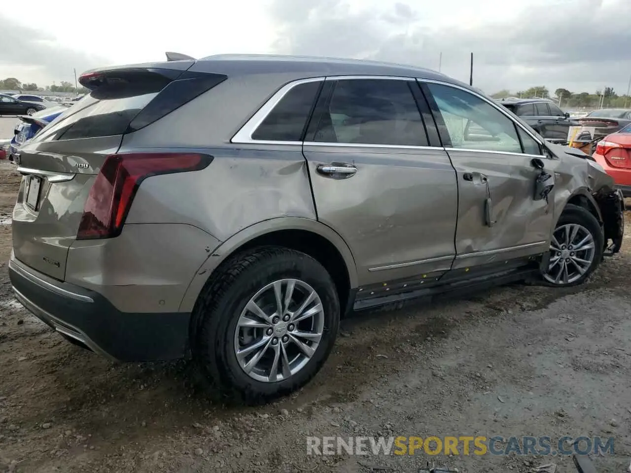 3 Фотография поврежденного автомобиля 1GYKNCRS4NZ179429 CADILLAC XT5 2022