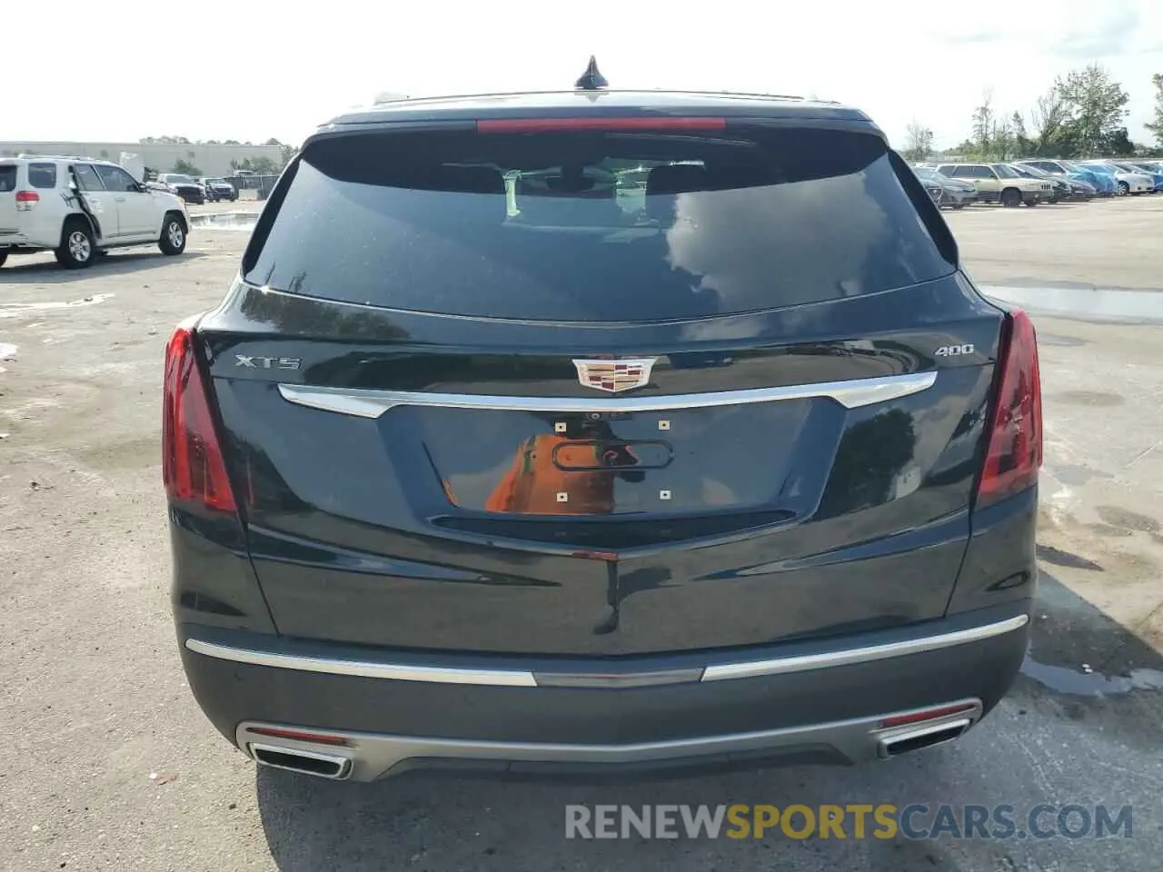 6 Photograph of a damaged car 1GYKNCRS7NZ101131 CADILLAC XT5 2022