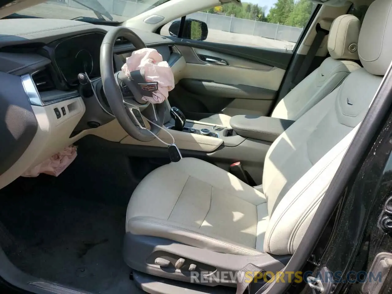 7 Photograph of a damaged car 1GYKNDR47NZ111097 CADILLAC XT5 2022
