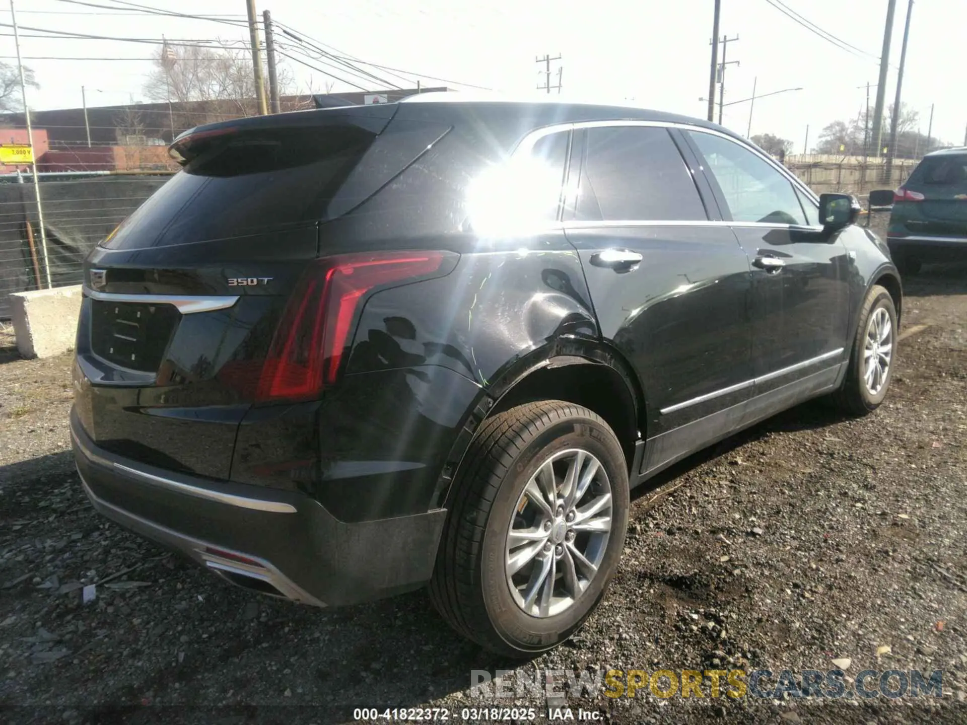 4 Photograph of a damaged car 1GYKNDR4XNZ164098 CADILLAC XT5 2022