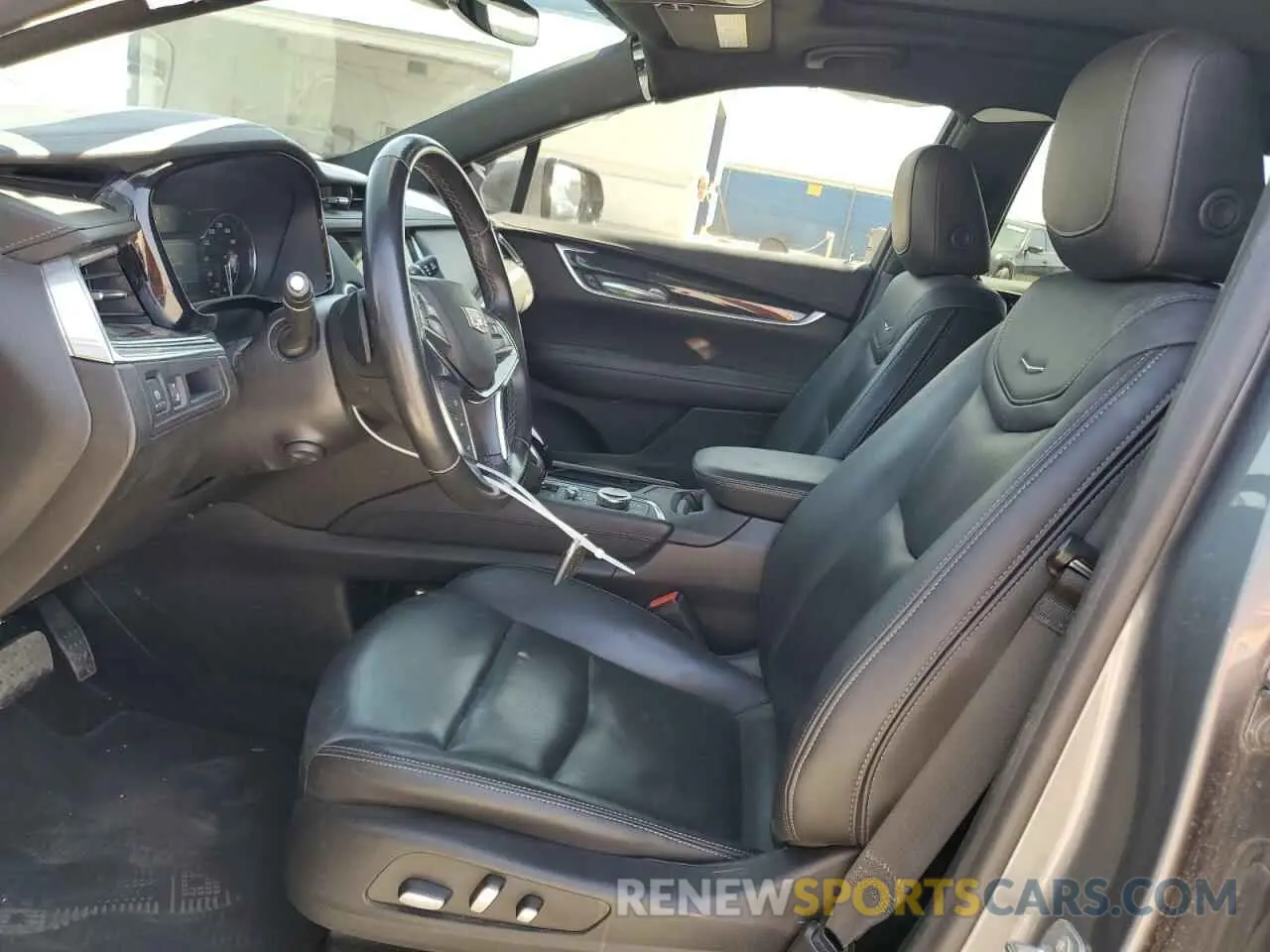 7 Photograph of a damaged car 1GYKNDRS4NZ105689 CADILLAC XT5 2022