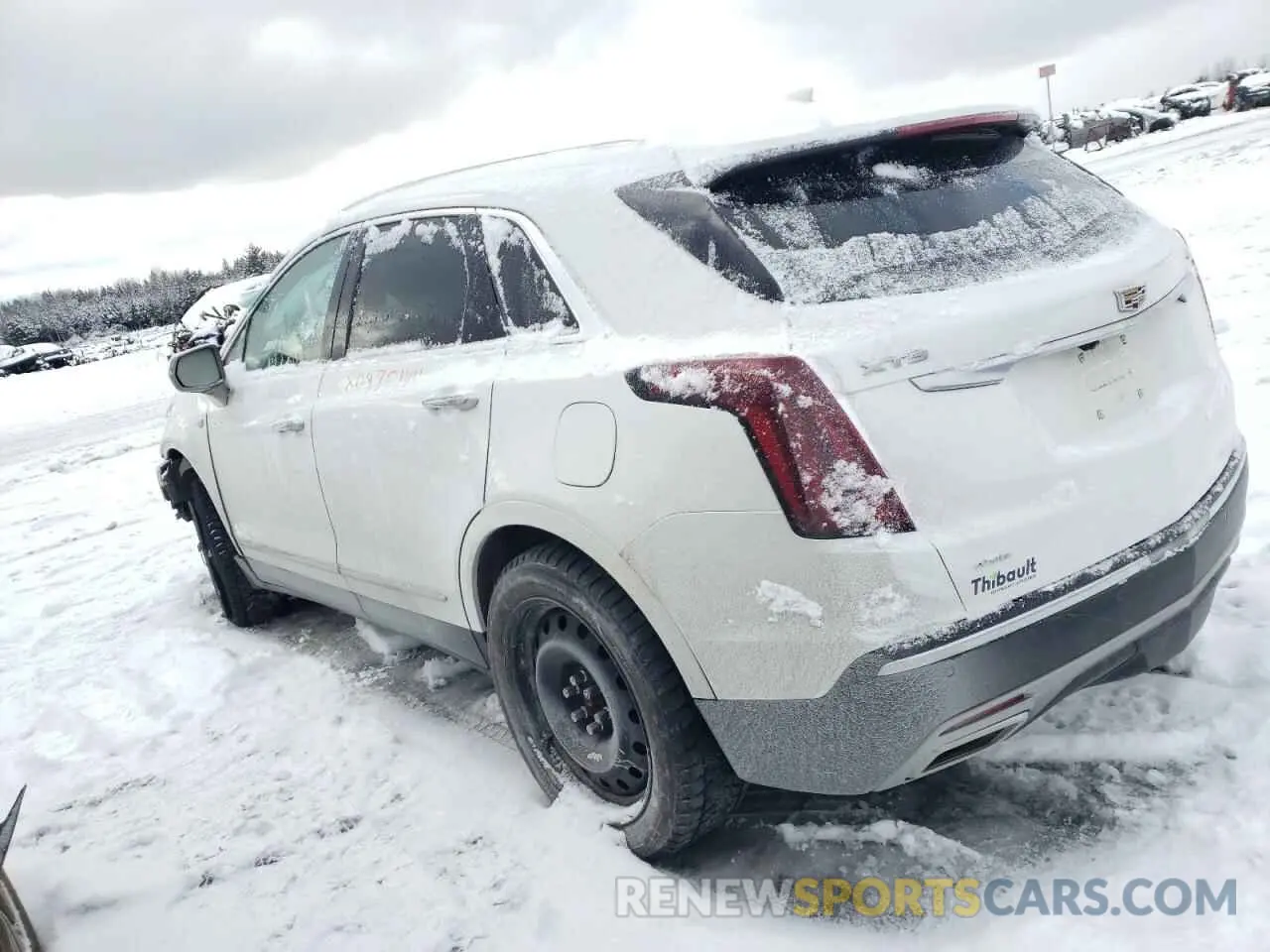 2 Photograph of a damaged car 1GYKNDRS5NZ133758 CADILLAC XT5 2022