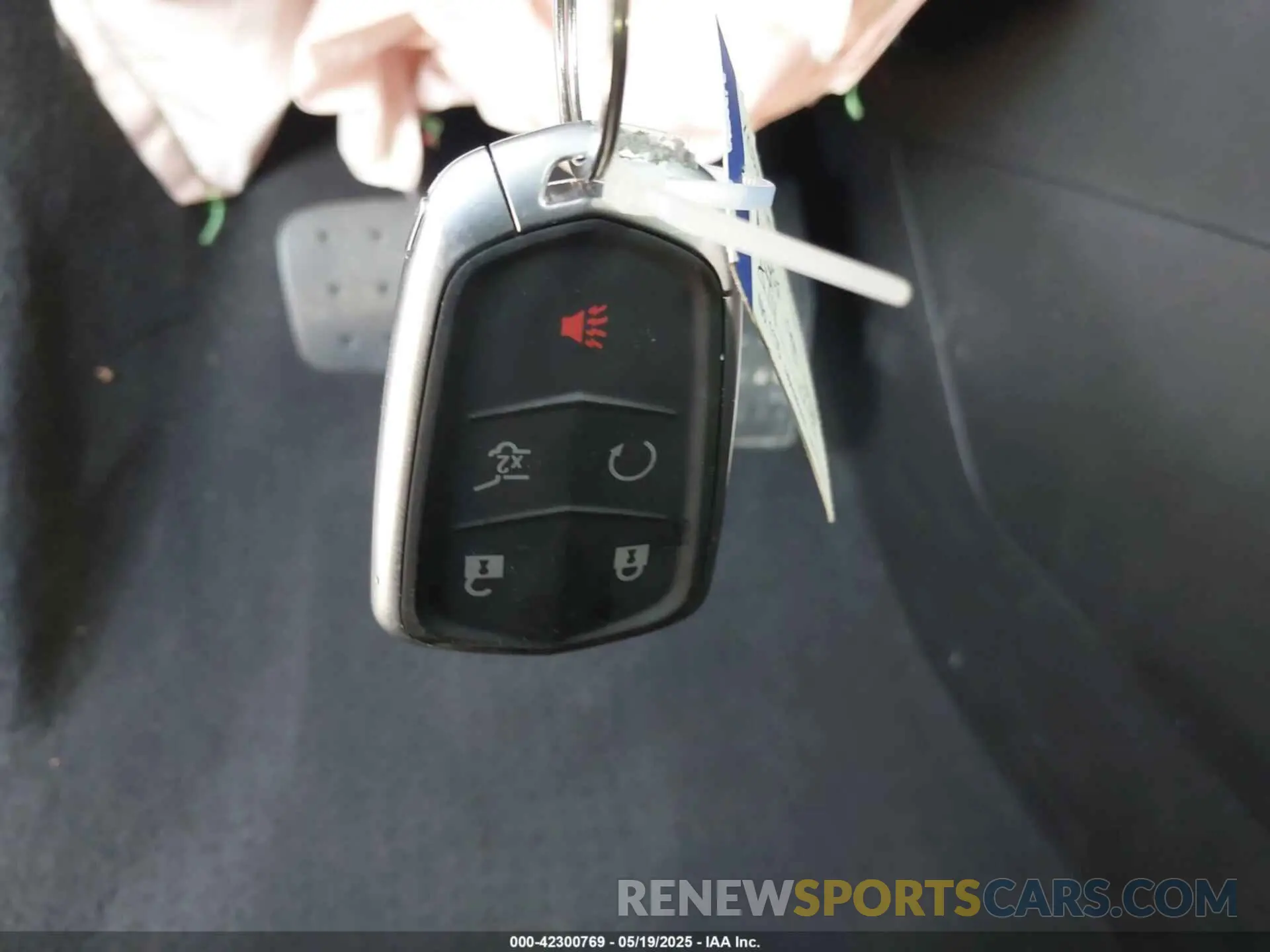 11 Фотография поврежденного автомобиля 1GYKNDRS7NZ155485 CADILLAC XT5 2022