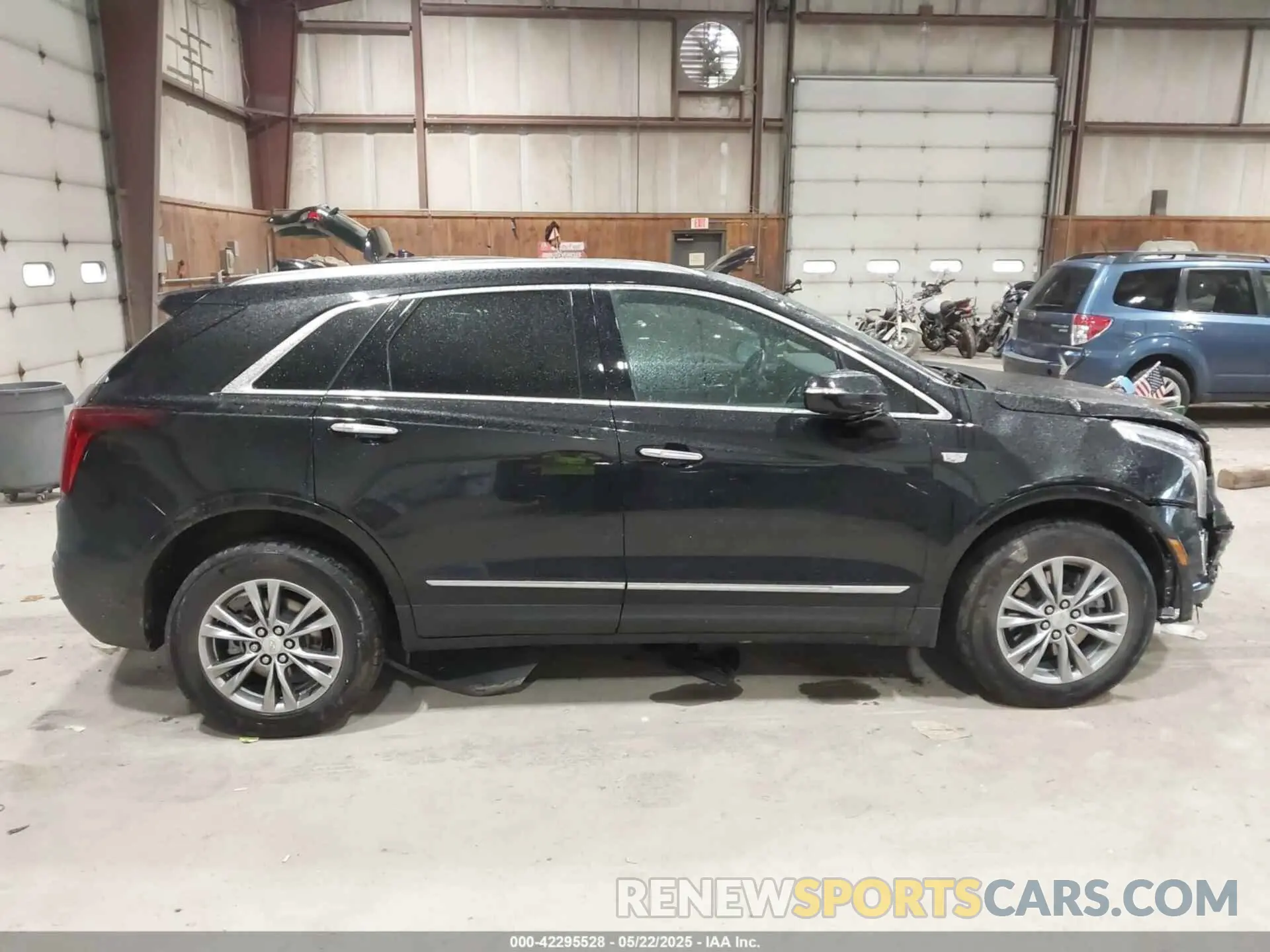 13 Photograph of a damaged car 1GYKNDRS8NZ163725 CADILLAC XT5 2022