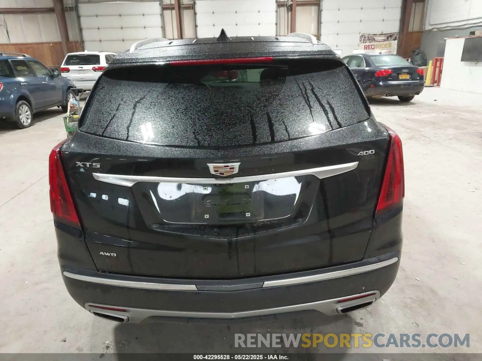 16 Photograph of a damaged car 1GYKNDRS8NZ163725 CADILLAC XT5 2022