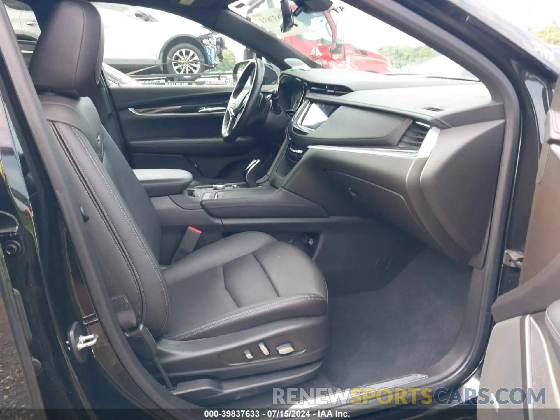 5 Photograph of a damaged car 1GYKNDRS9NZ153897 CADILLAC XT5 2022