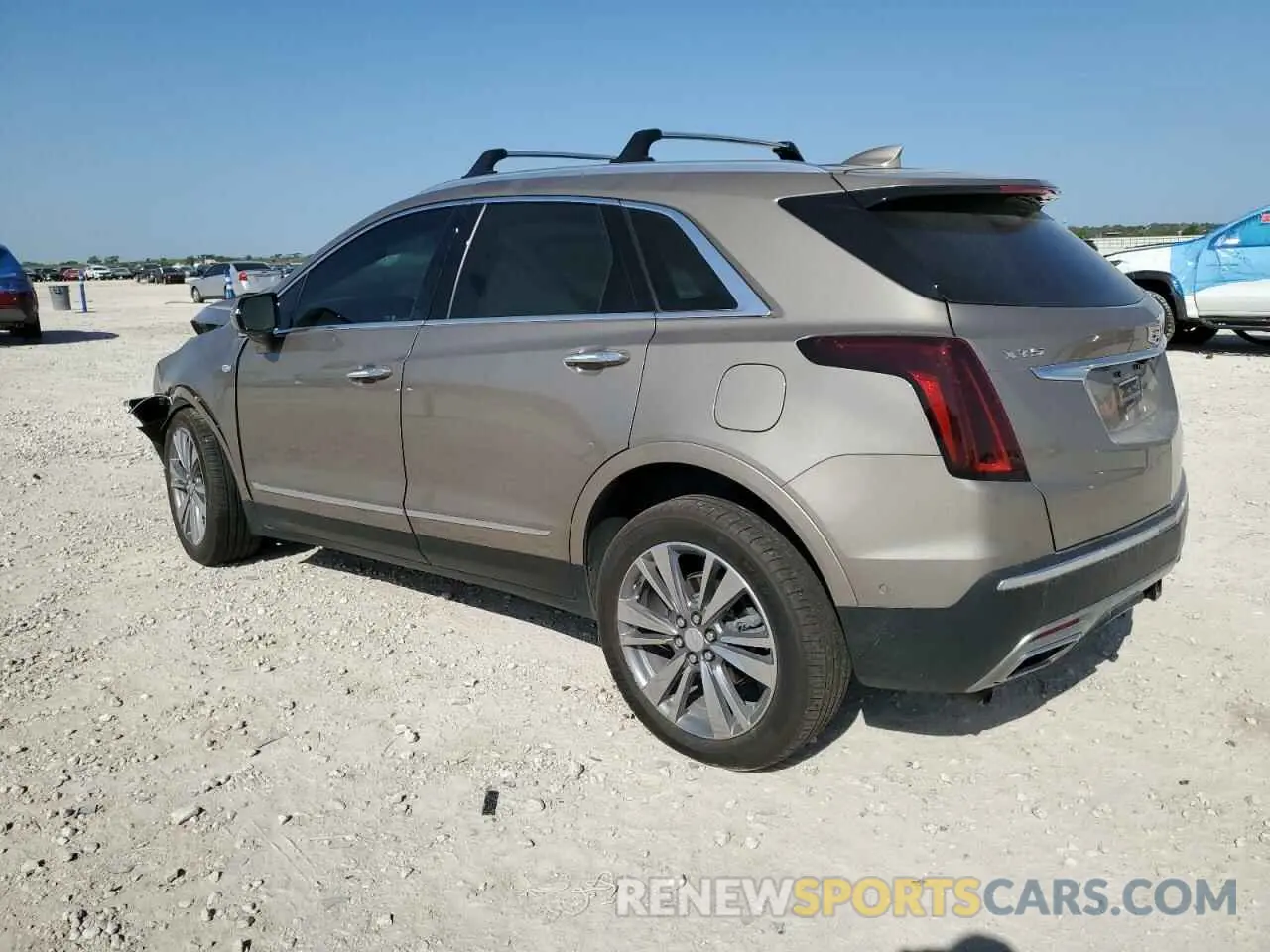 2 Фотография поврежденного автомобиля 1GYKNERS9NZ120517 CADILLAC XT5 2022