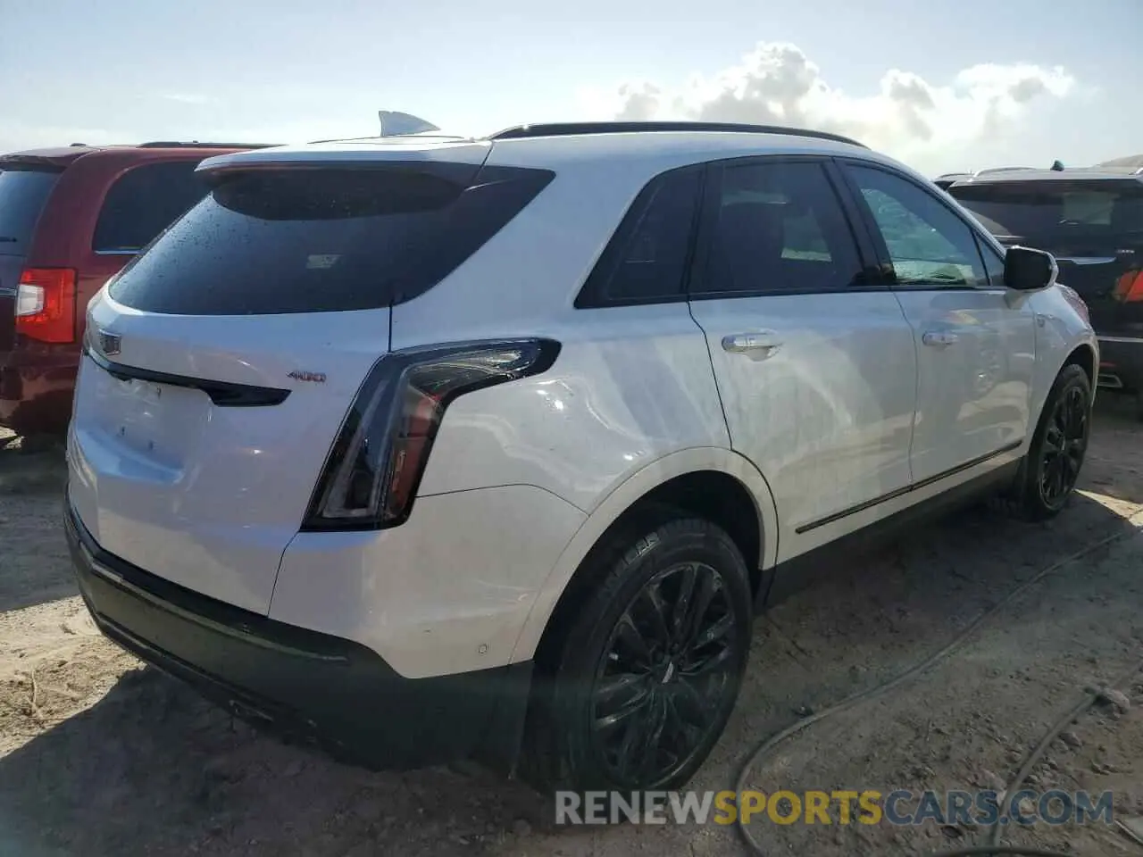 3 Фотография поврежденного автомобиля 1GYKNGRS3NZ154528 CADILLAC XT5 2022