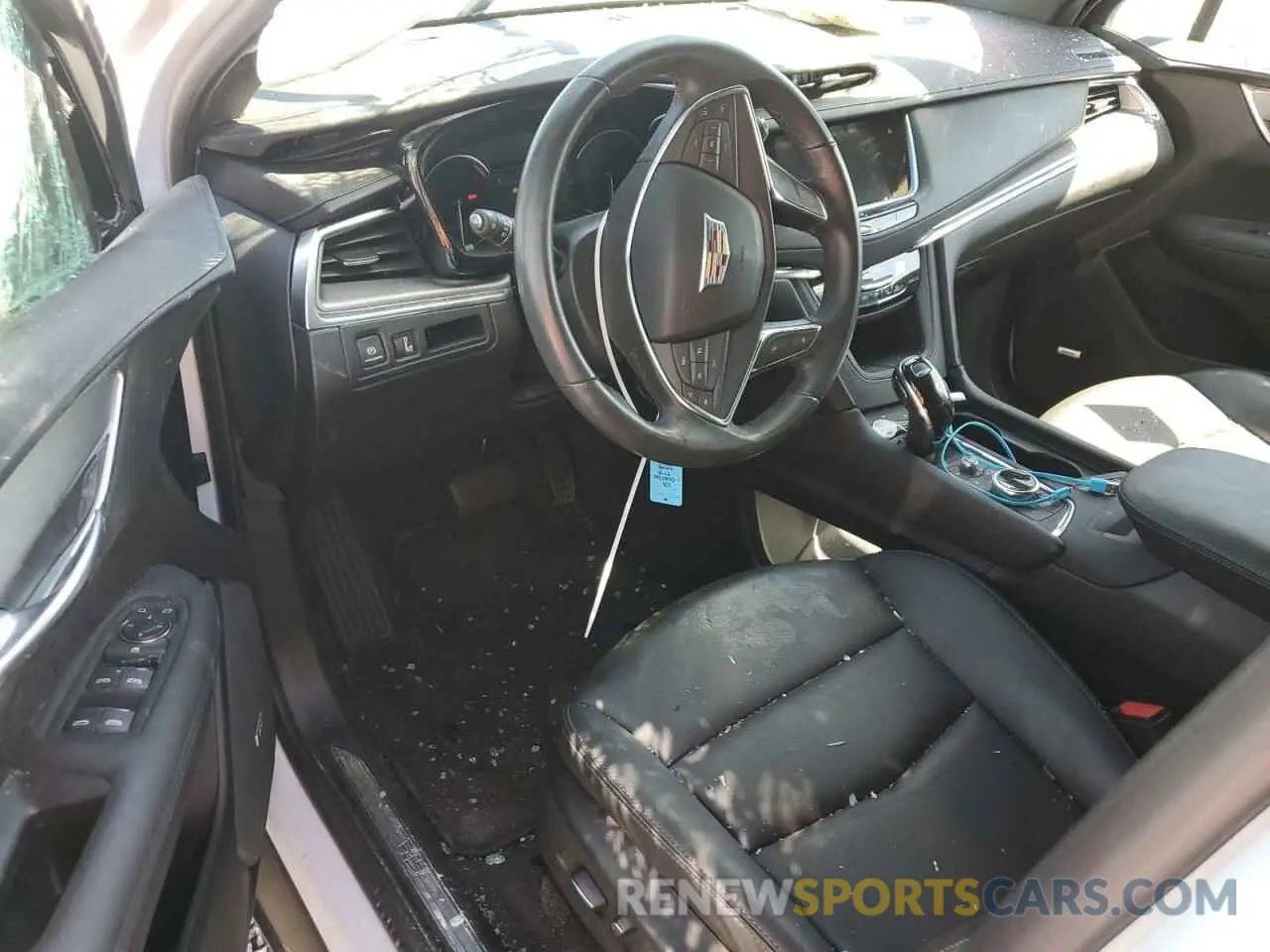 8 Фотография поврежденного автомобиля 1GYKNBR43PZ195913 CADILLAC XT5 2023