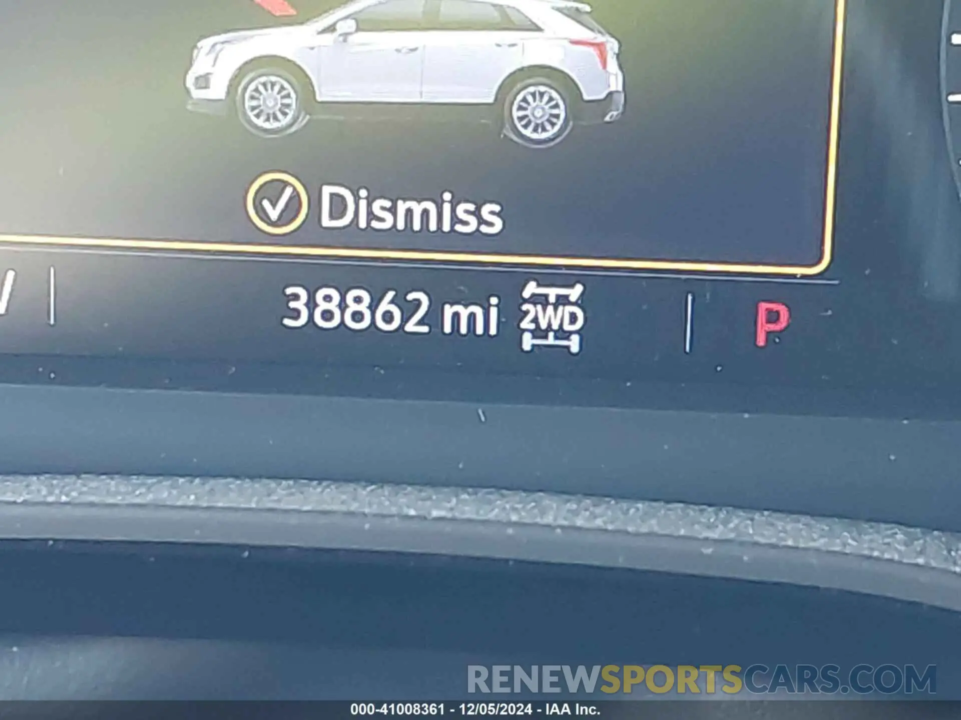 15 Photograph of a damaged car 1GYKNBR45PZ170317 CADILLAC XT5 2023