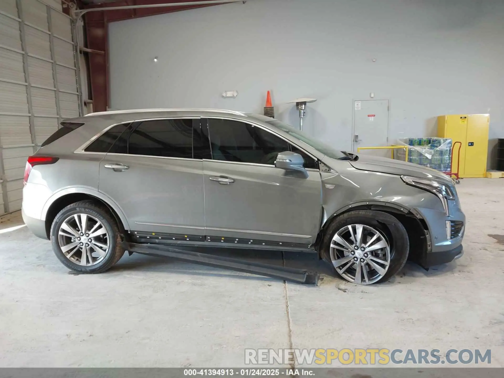 14 Фотография поврежденного автомобиля 1GYKNCR42PZ178252 CADILLAC XT5 2023