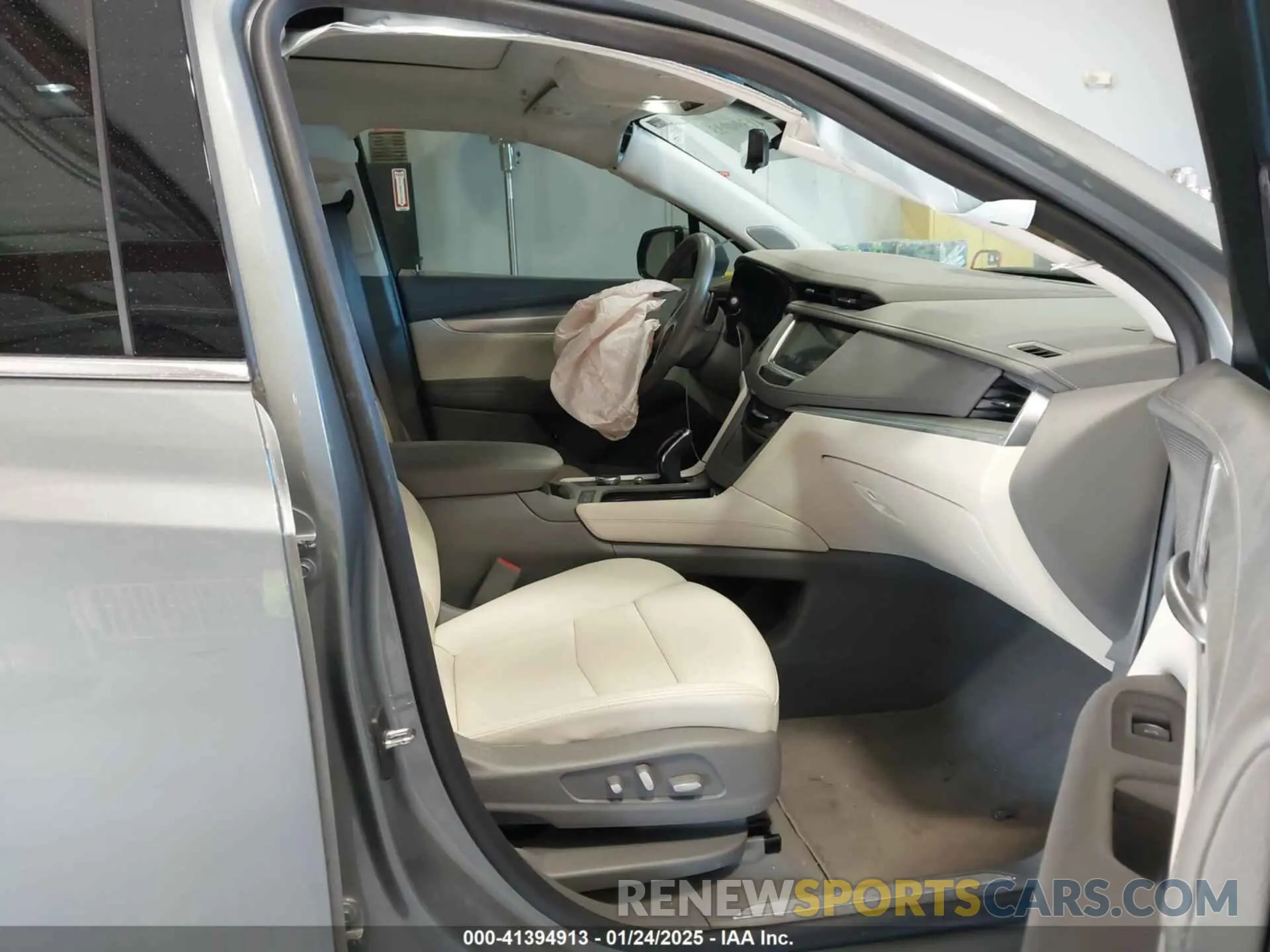 5 Фотография поврежденного автомобиля 1GYKNCR42PZ178252 CADILLAC XT5 2023