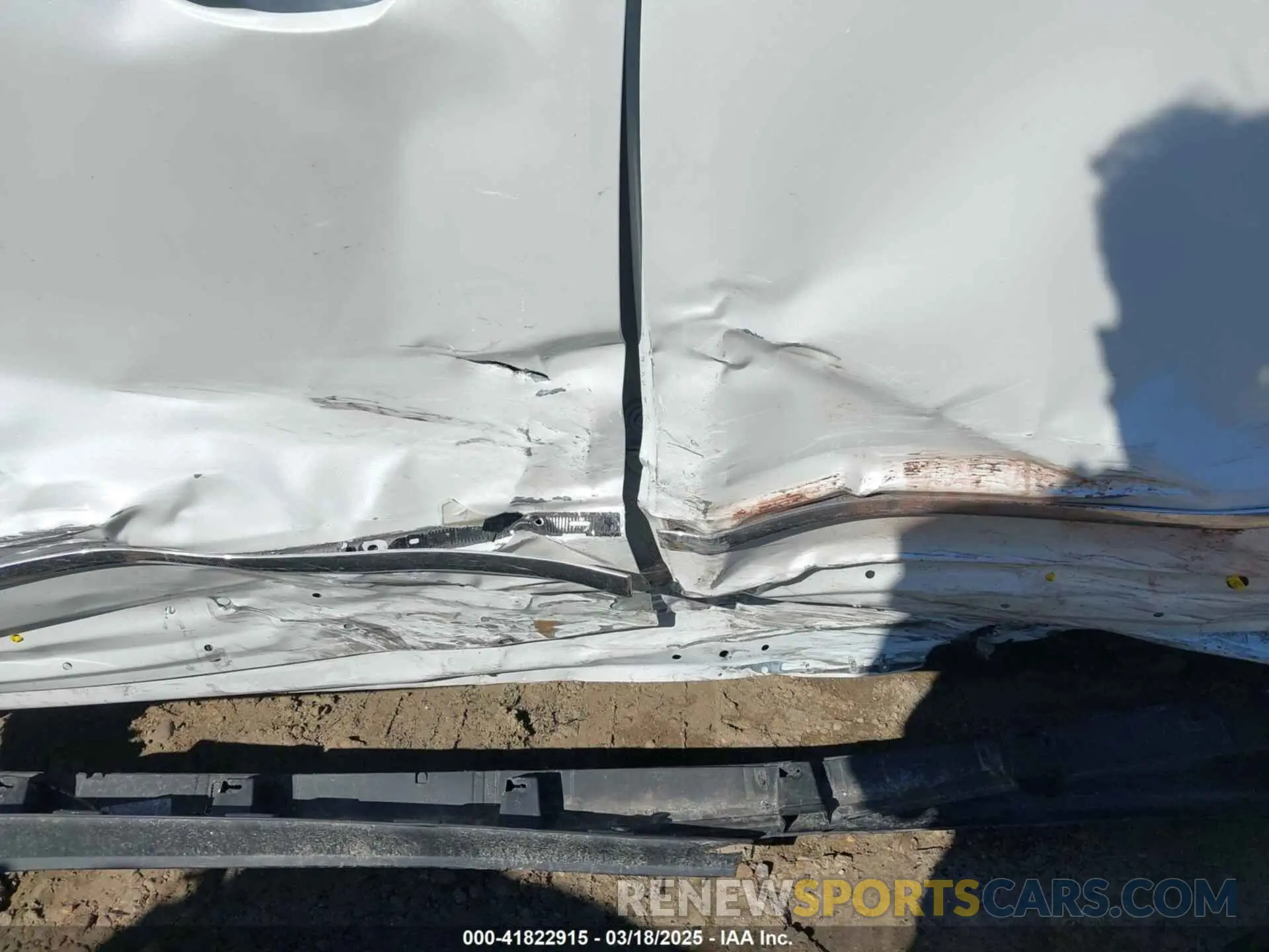 17 Фотография поврежденного автомобиля 1GYKNCR46PZ110617 CADILLAC XT5 2023