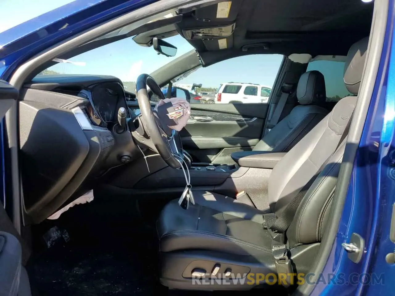 7 Фотография поврежденного автомобиля 1GYKNCRS3PZ154122 CADILLAC XT5 2023