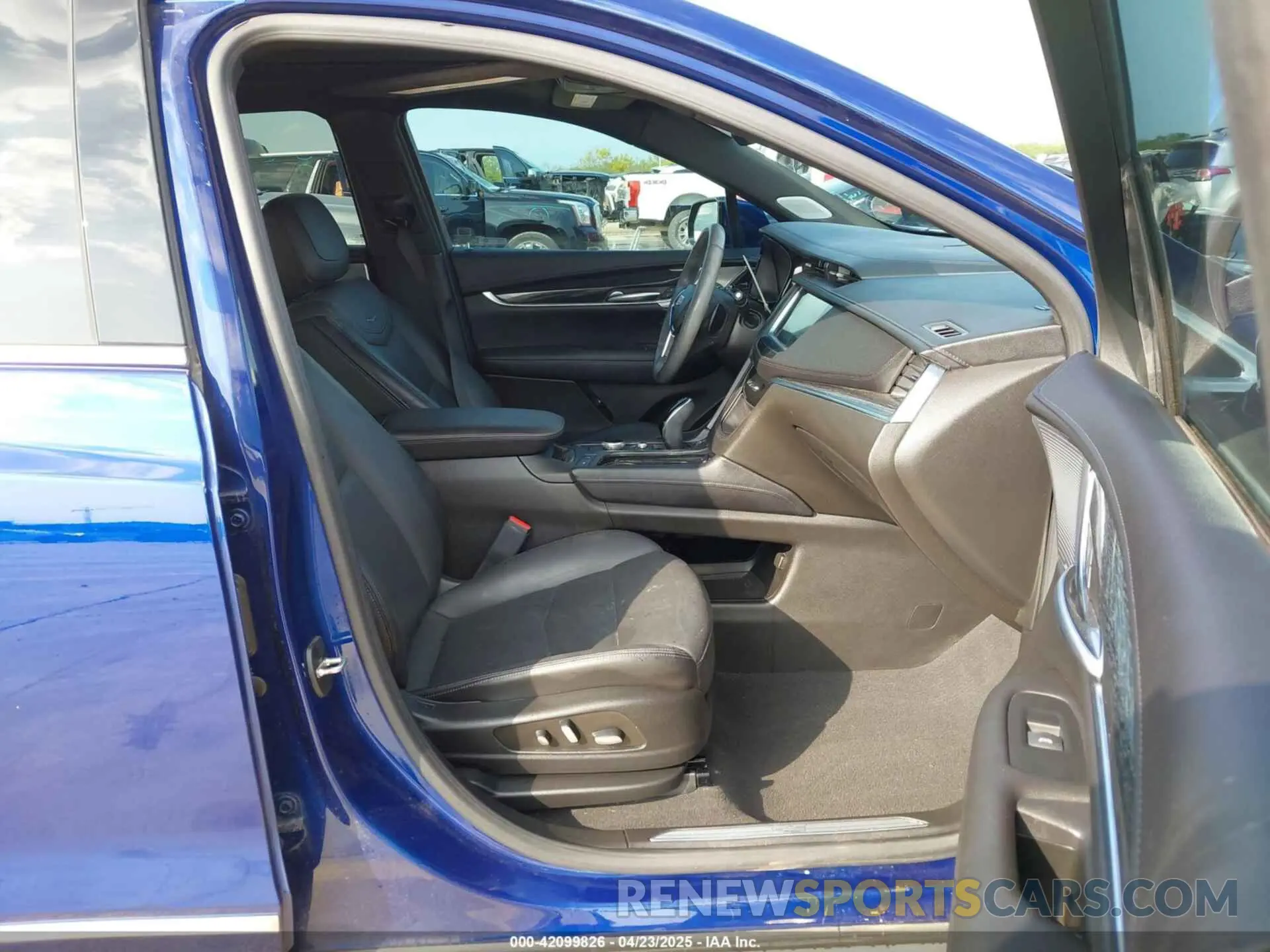 5 Фотография поврежденного автомобиля 1GYKNCRS4PZ151486 CADILLAC XT5 2023