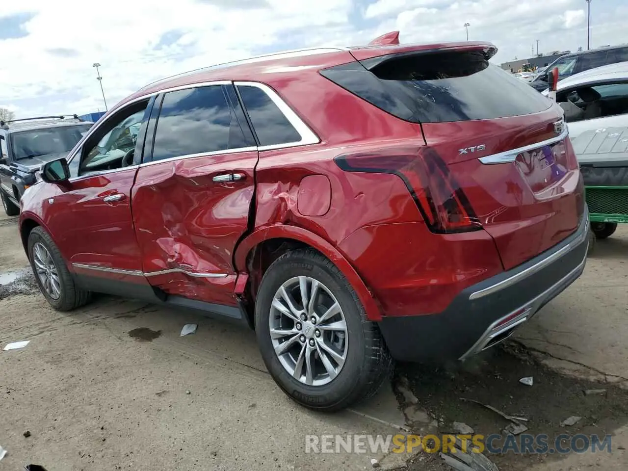 2 Фотография поврежденного автомобиля 1GYKNCRS5PZ173528 CADILLAC XT5 2023