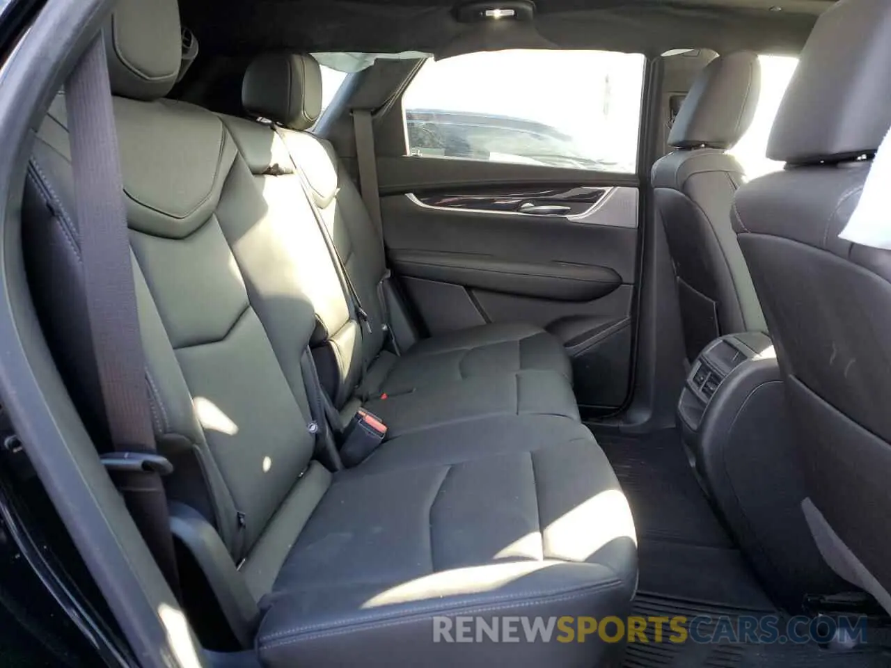 11 Photograph of a damaged car 1GYKNDR40PZ136894 CADILLAC XT5 2023
