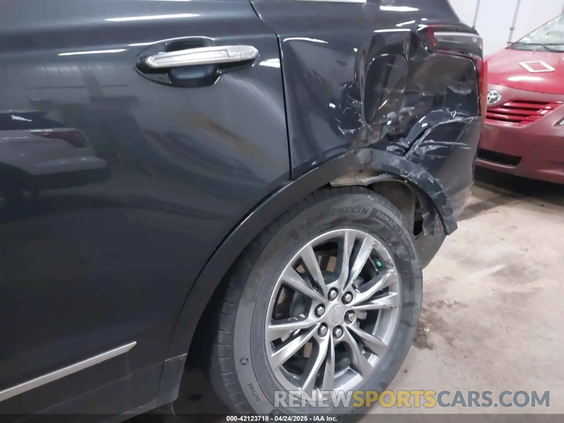 17 Фотография поврежденного автомобиля 1GYKNDRS2PZ122350 CADILLAC XT5 2023