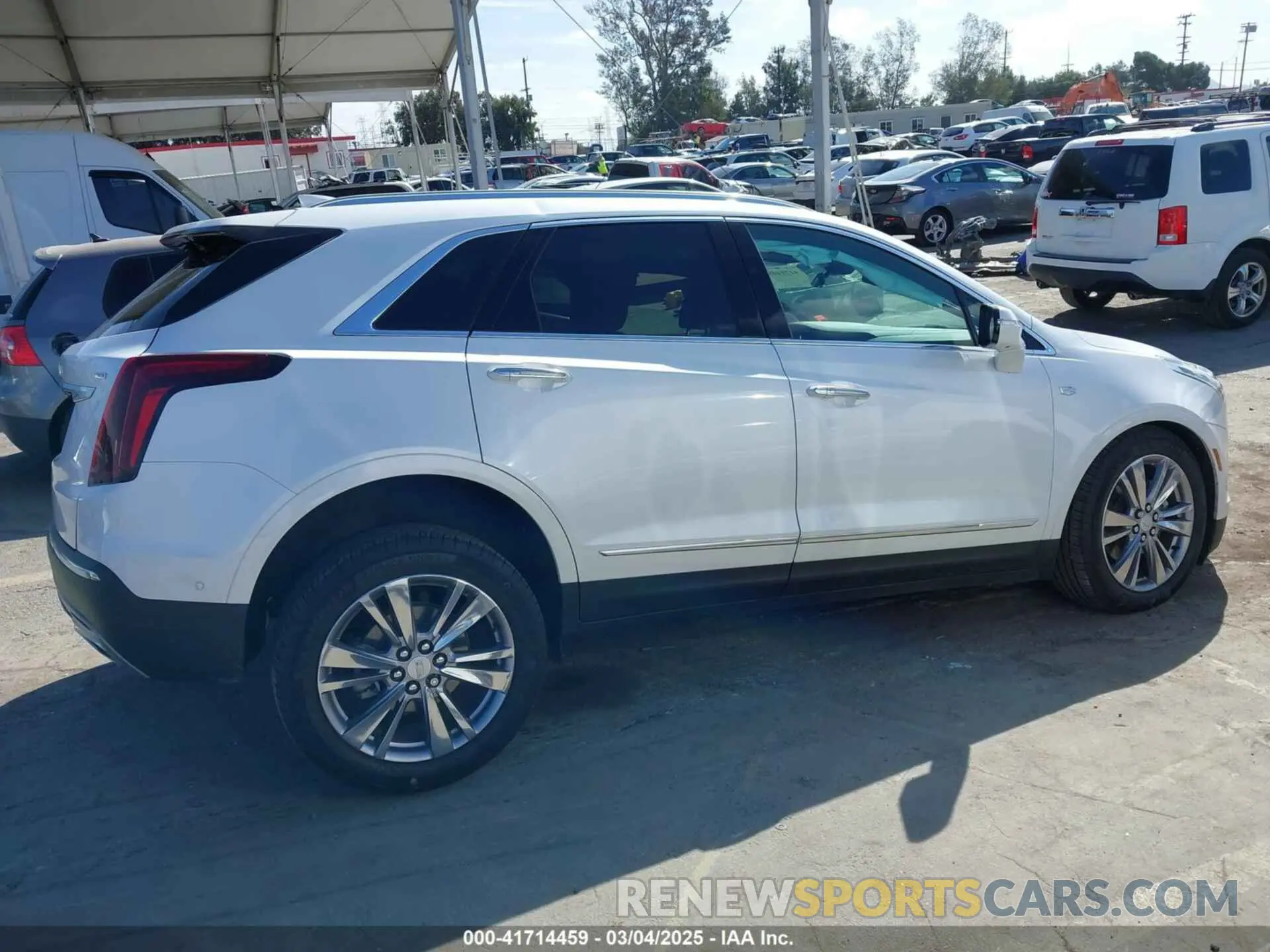 12 Photograph of a damaged car 1GYKNDRS4PZ195431 CADILLAC XT5 2023