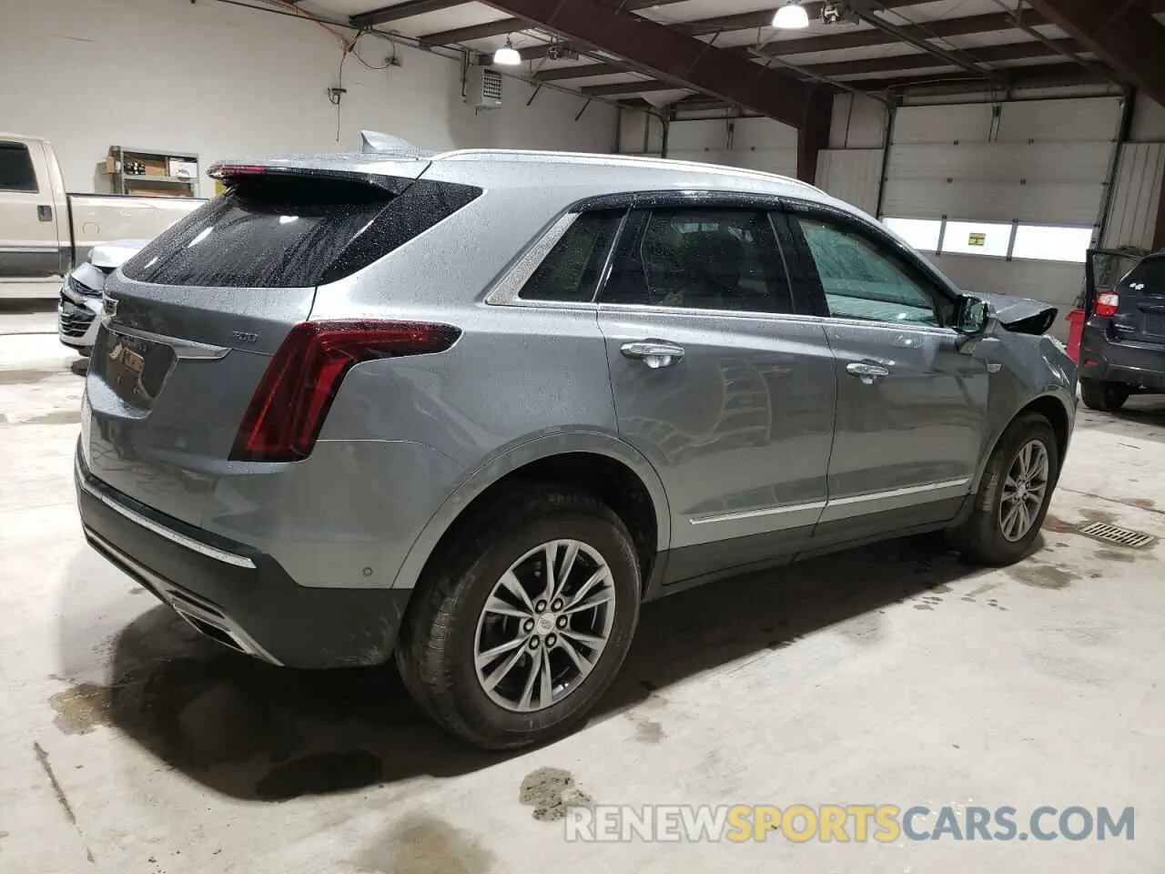 3 Photograph of a damaged car 1GYKNDRS5PZ221261 CADILLAC XT5 2023