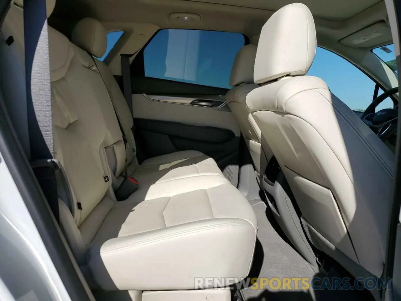 11 Фотография поврежденного автомобиля 1GYKNDRS8PZ135295 CADILLAC XT5 2023