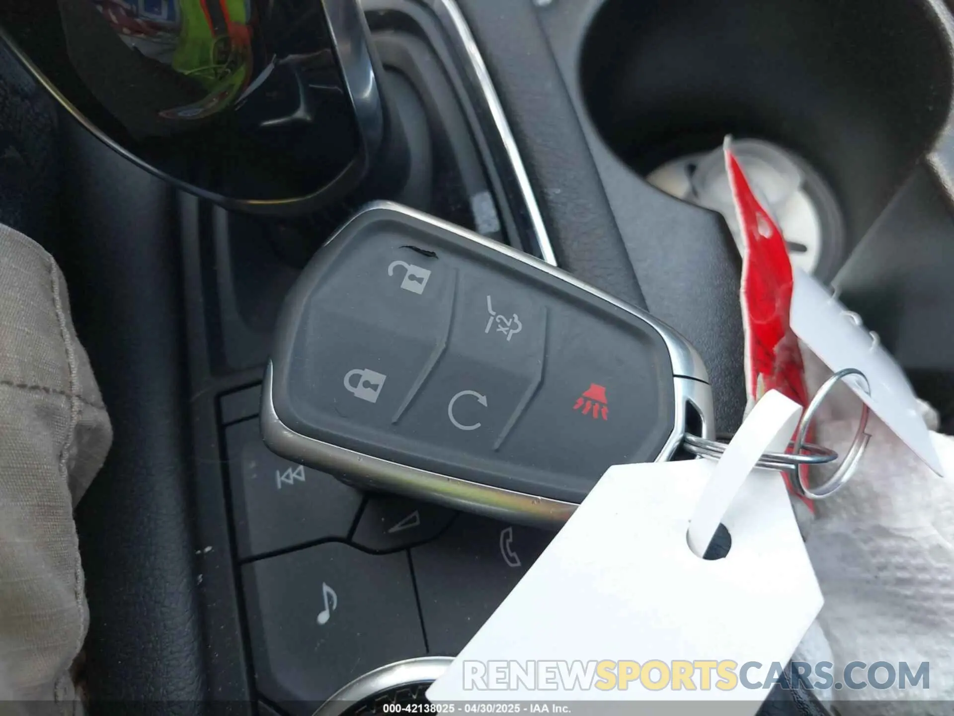11 Photograph of a damaged car 1GYKNAR43RZ725293 CADILLAC XT5 2024