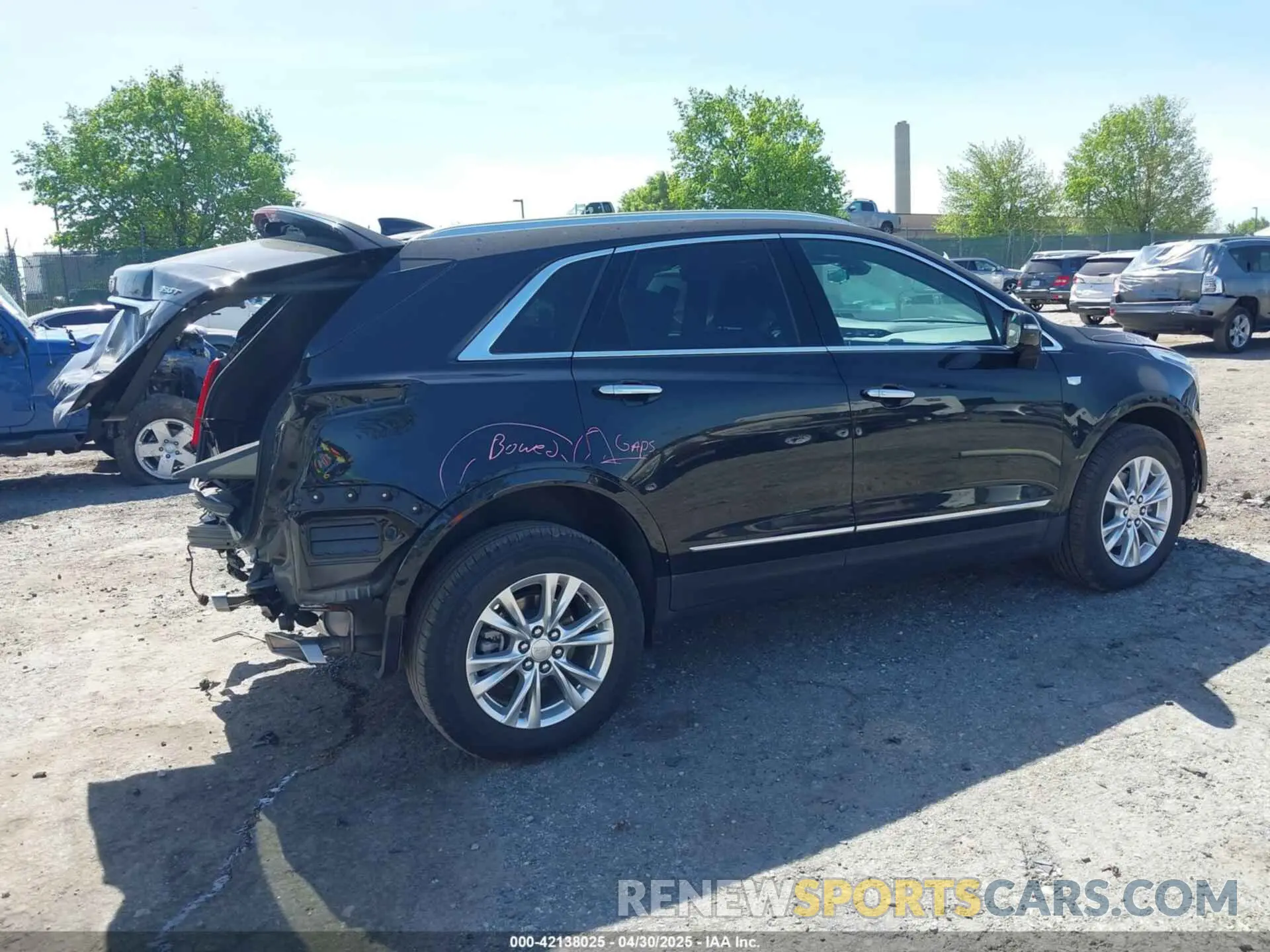 4 Photograph of a damaged car 1GYKNAR43RZ725293 CADILLAC XT5 2024