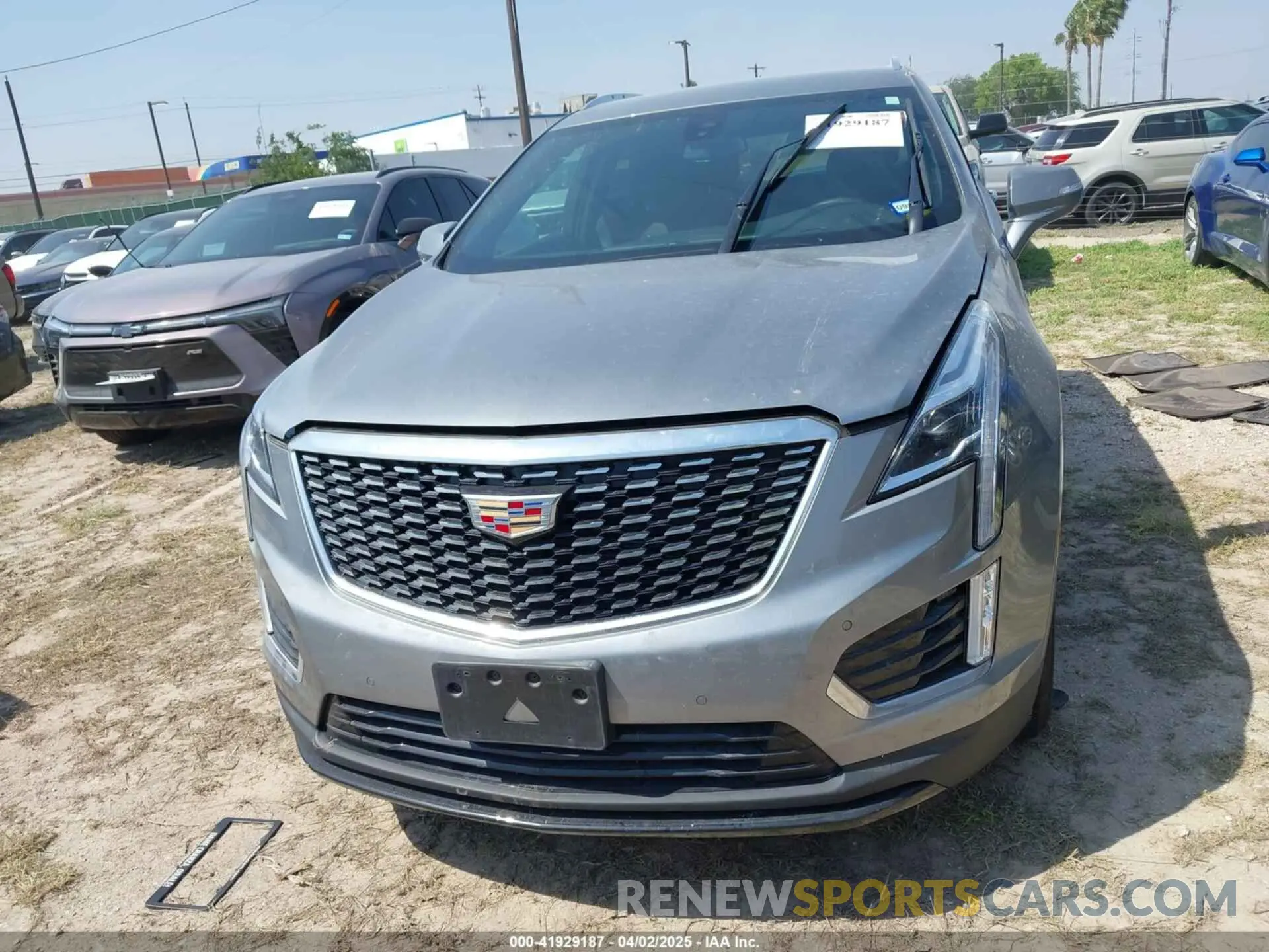 12 Фотография поврежденного автомобиля 1GYKNAR47RZ745529 CADILLAC XT5 2024
