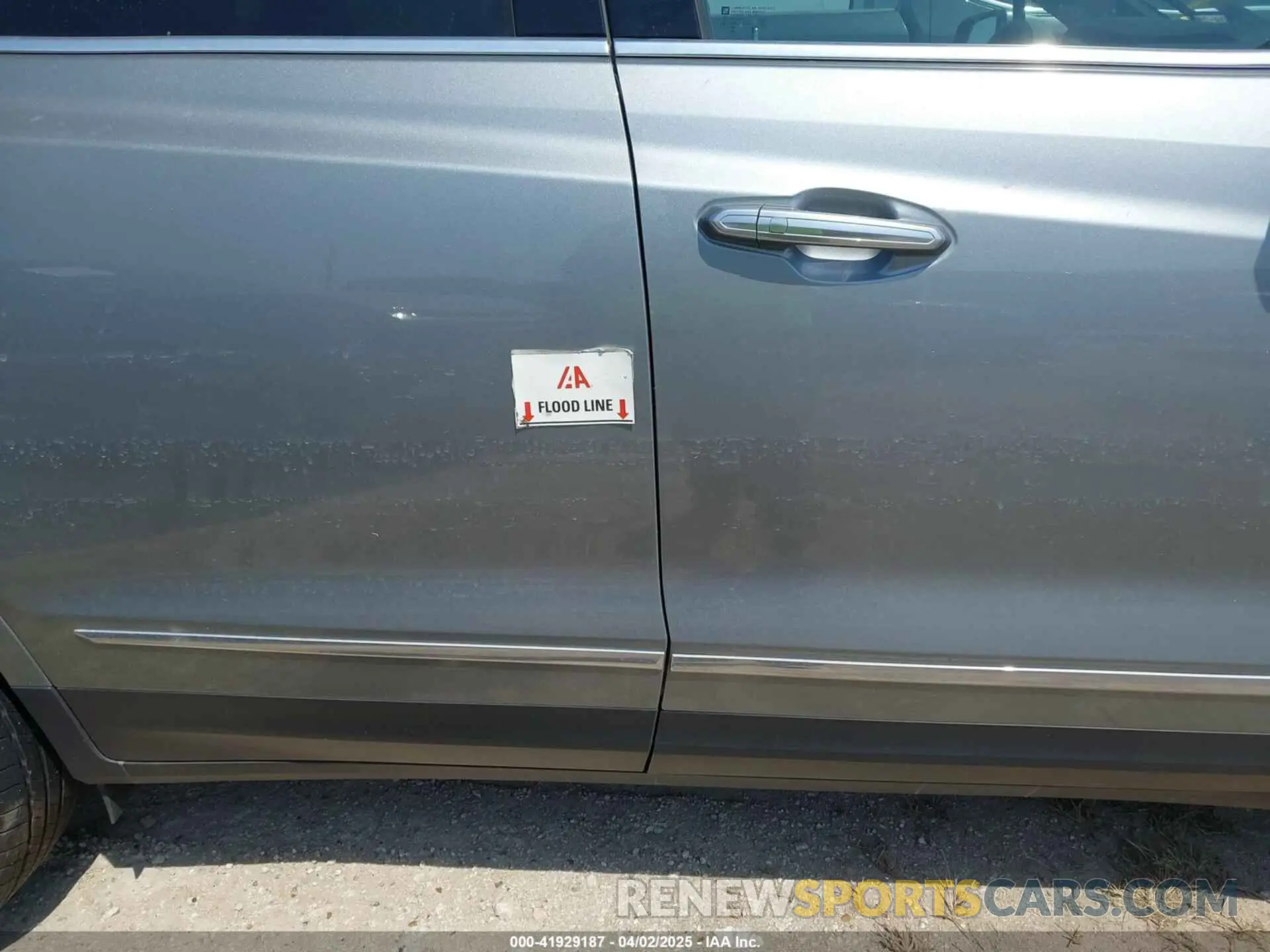 6 Фотография поврежденного автомобиля 1GYKNAR47RZ745529 CADILLAC XT5 2024