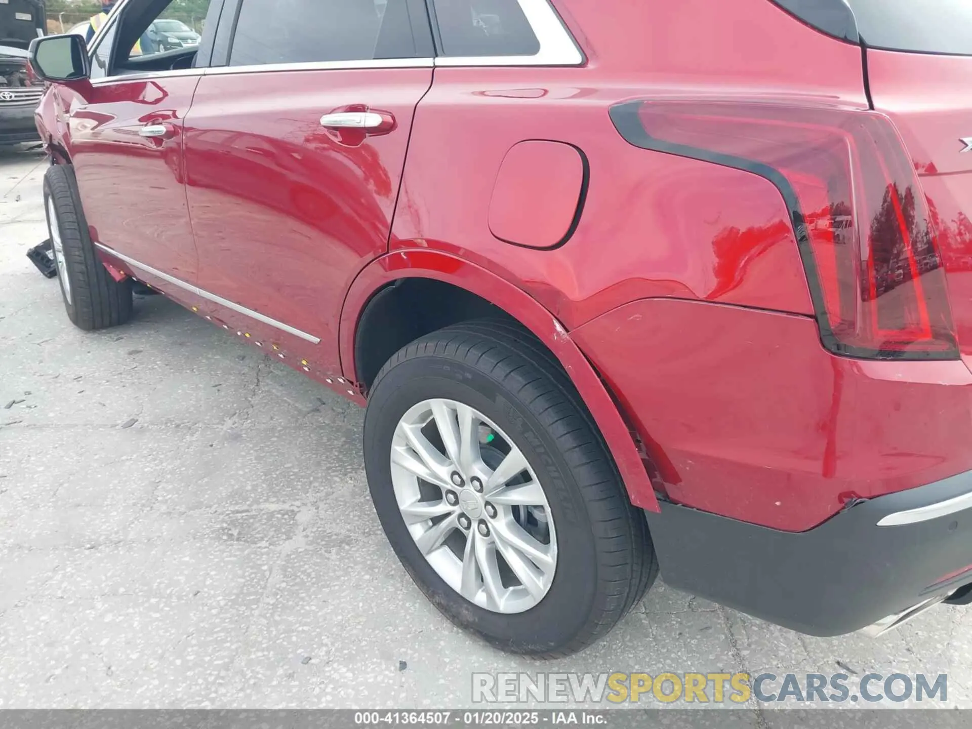 18 Фотография поврежденного автомобиля 1GYKNAR48RZ716976 CADILLAC XT5 2024