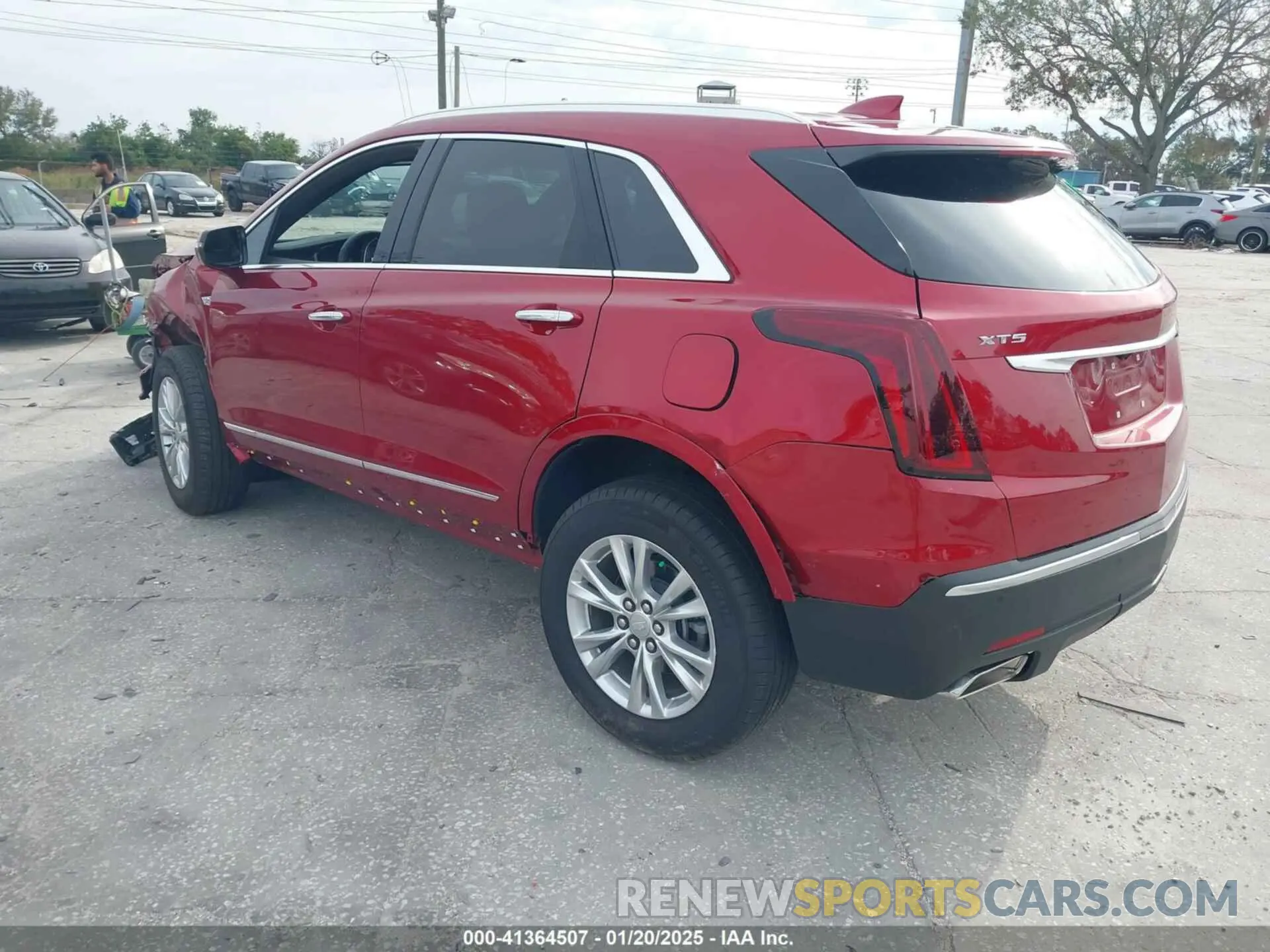 3 Фотография поврежденного автомобиля 1GYKNAR48RZ716976 CADILLAC XT5 2024