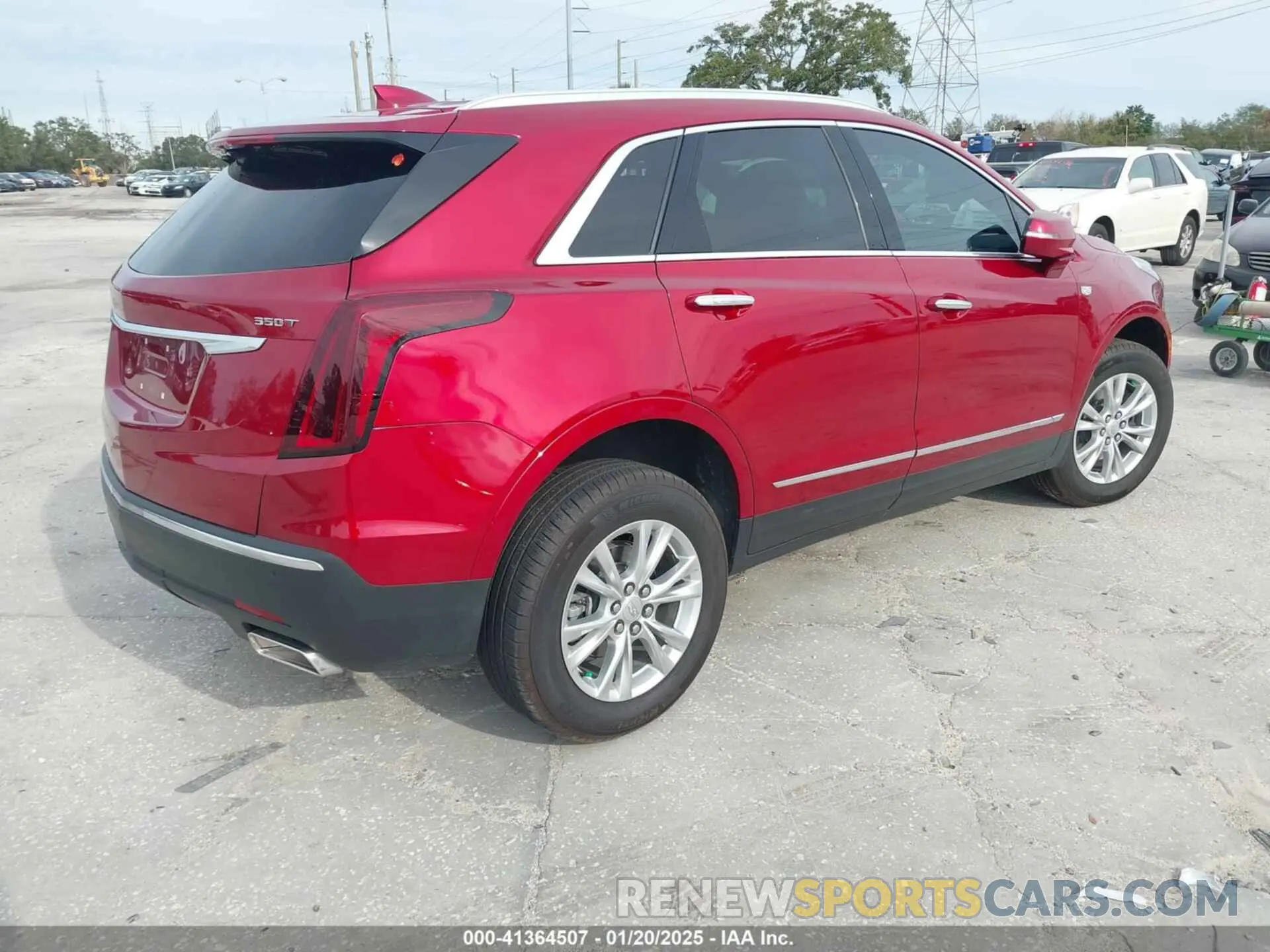 4 Фотография поврежденного автомобиля 1GYKNAR48RZ716976 CADILLAC XT5 2024