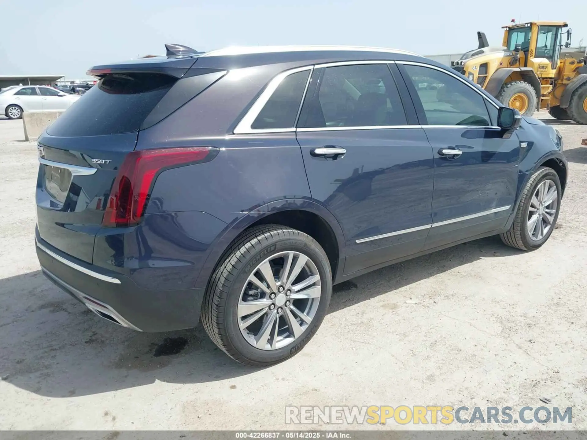 4 Photograph of a damaged car 1GYKNCR41RZ738779 CADILLAC XT5 2024