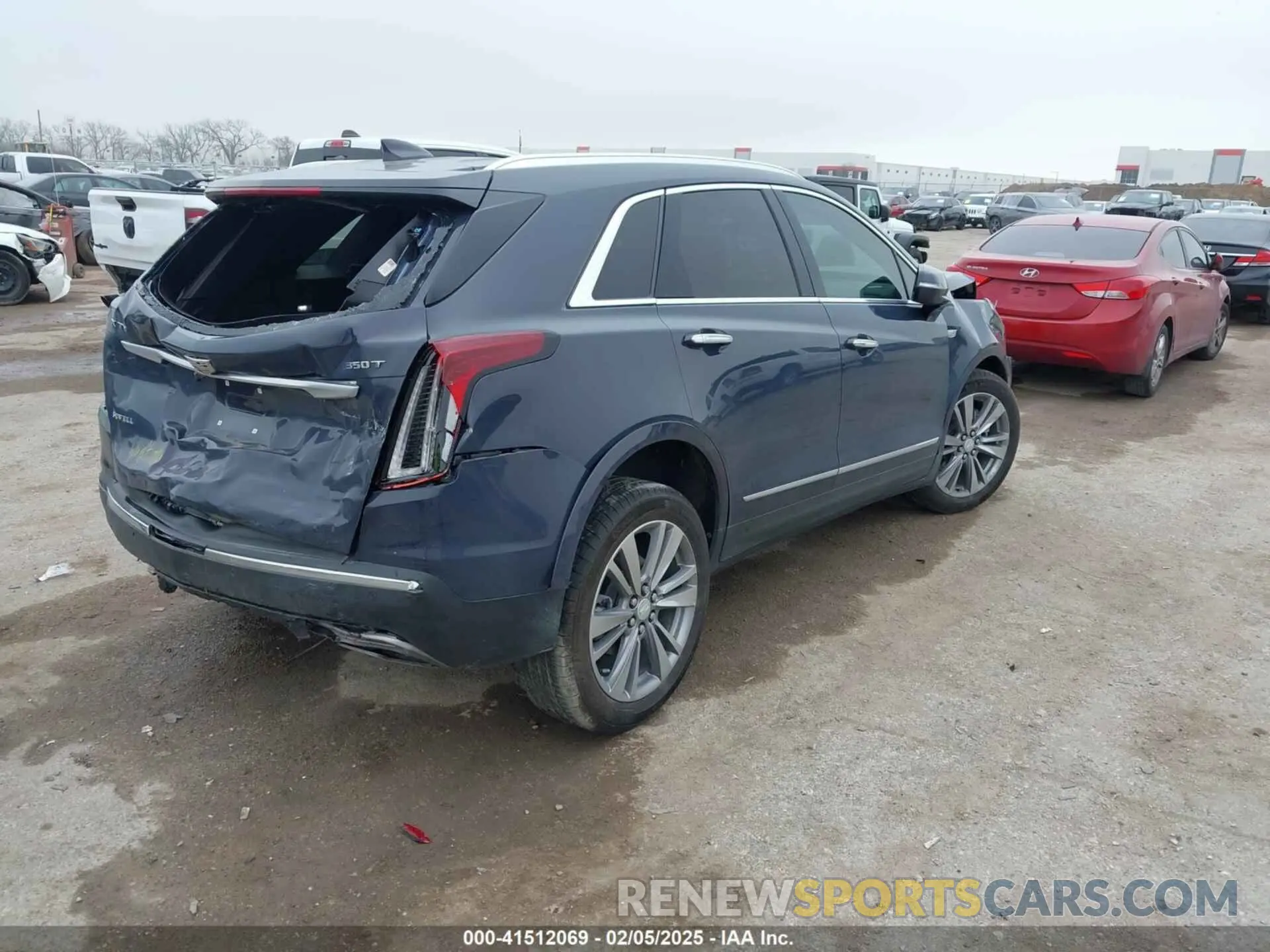 4 Photograph of a damaged car 1GYKNCR47RZ755652 CADILLAC XT5 2024