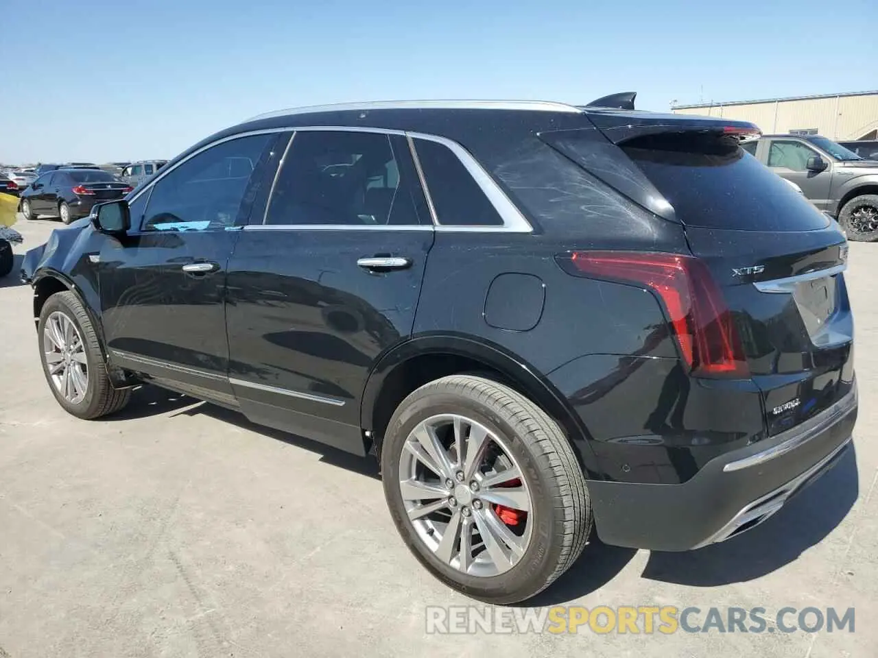 2 Фотография поврежденного автомобиля 1GYKNCR4XRZ705392 CADILLAC XT5 2024