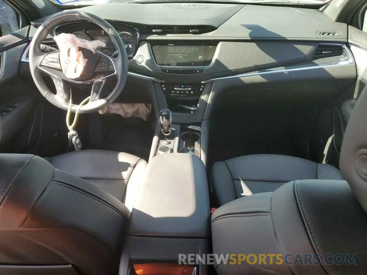 8 Фотография поврежденного автомобиля 1GYKNCR4XRZ705392 CADILLAC XT5 2024