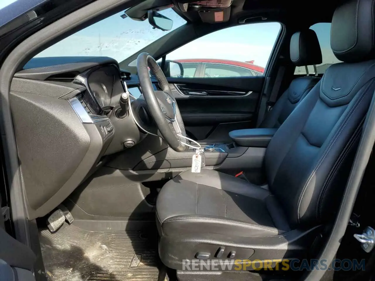 7 Photograph of a damaged car 1GYKNCRS6RZ718865 CADILLAC XT5 2024