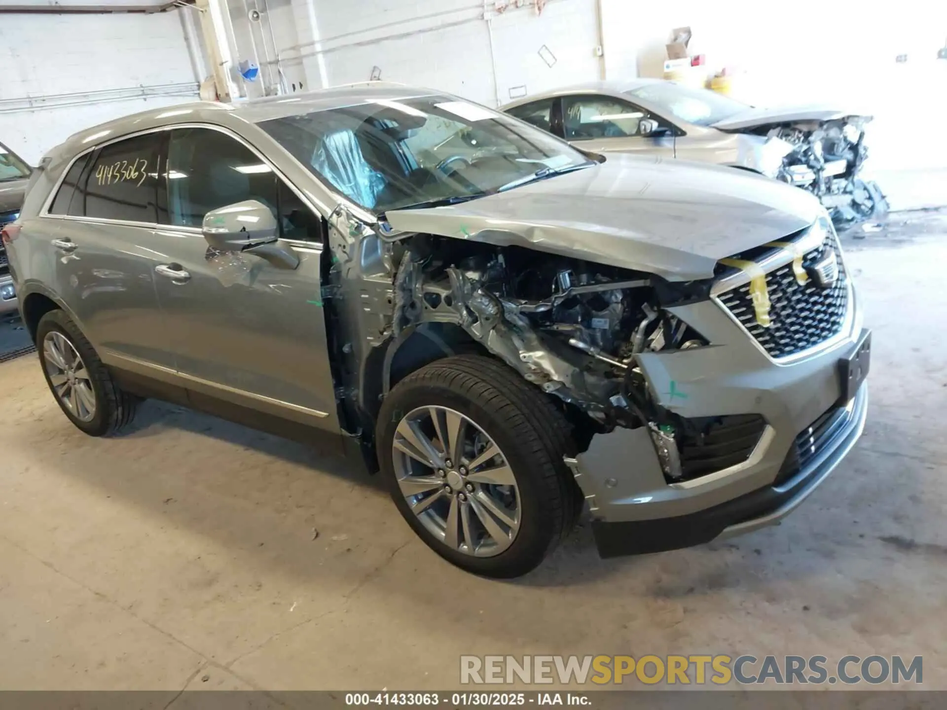 1 Photograph of a damaged car 1GYKNDR43RZ757968 CADILLAC XT5 2024