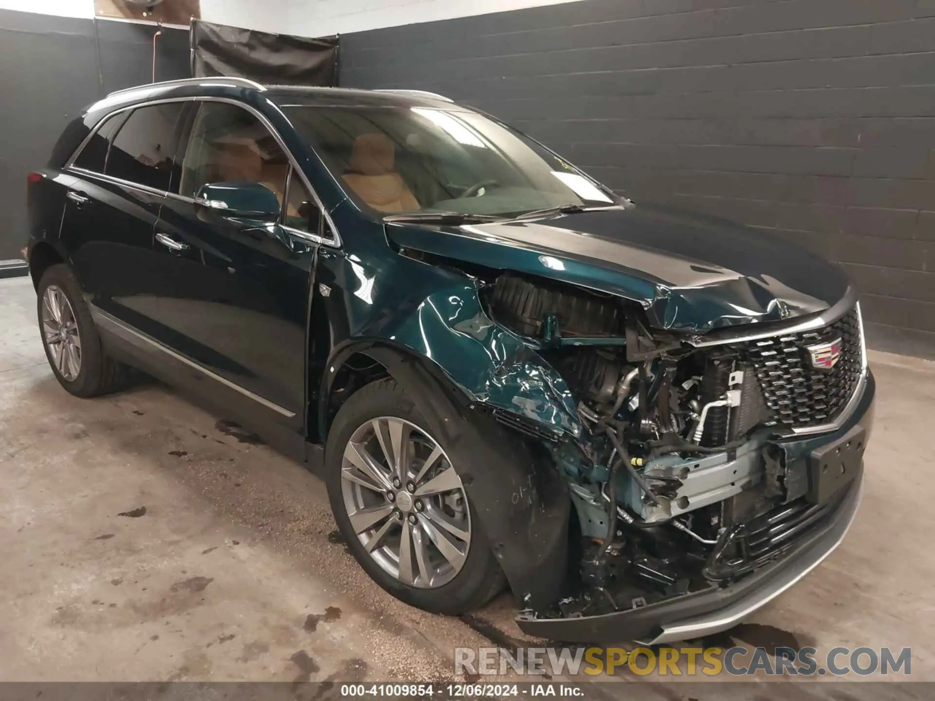 6 Photograph of a damaged car 1GYKNDRS0RZ736221 CADILLAC XT5 2024