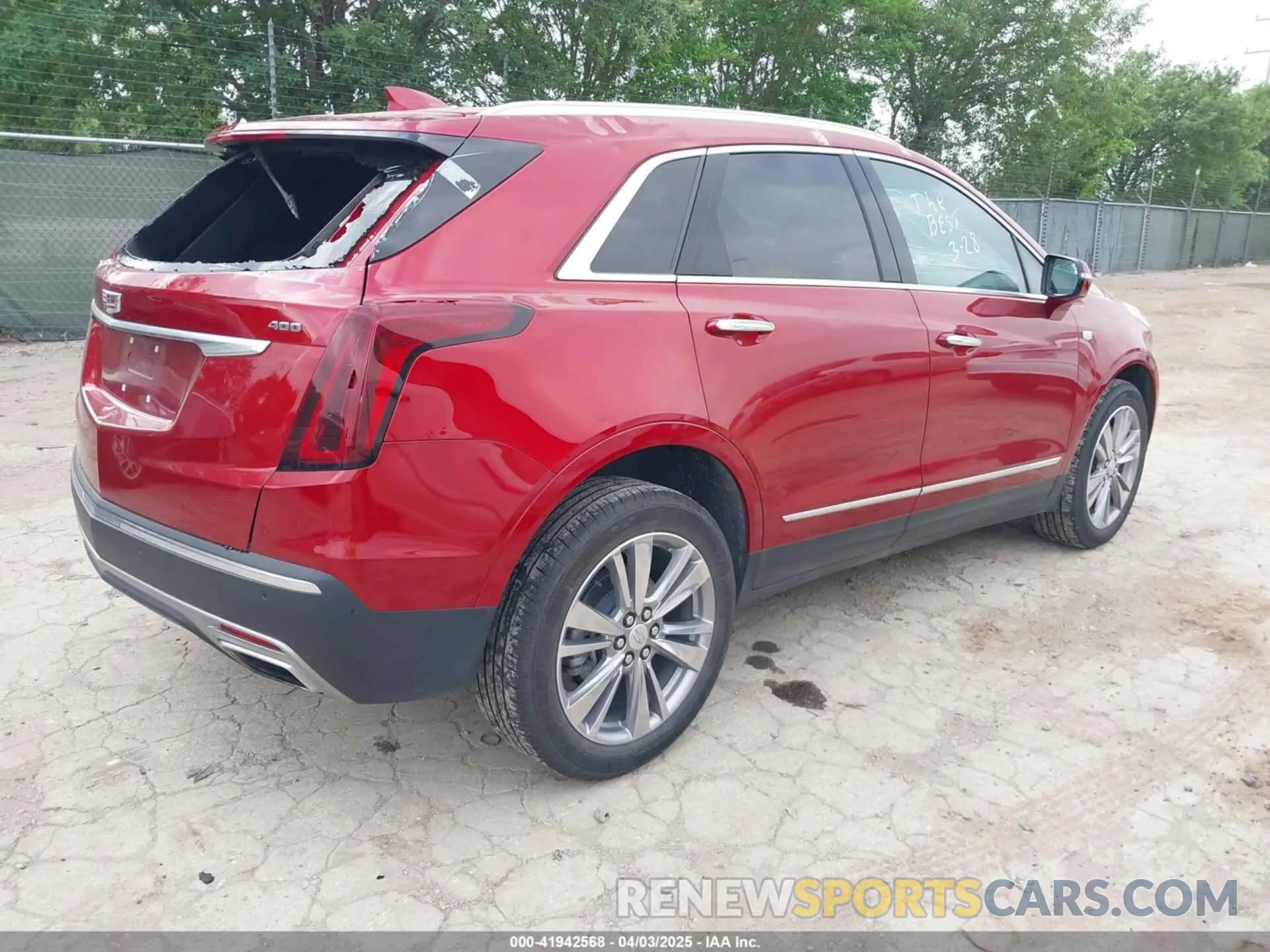 4 Фотография поврежденного автомобиля 1GYKNDRS7RZ716676 CADILLAC XT5 2024