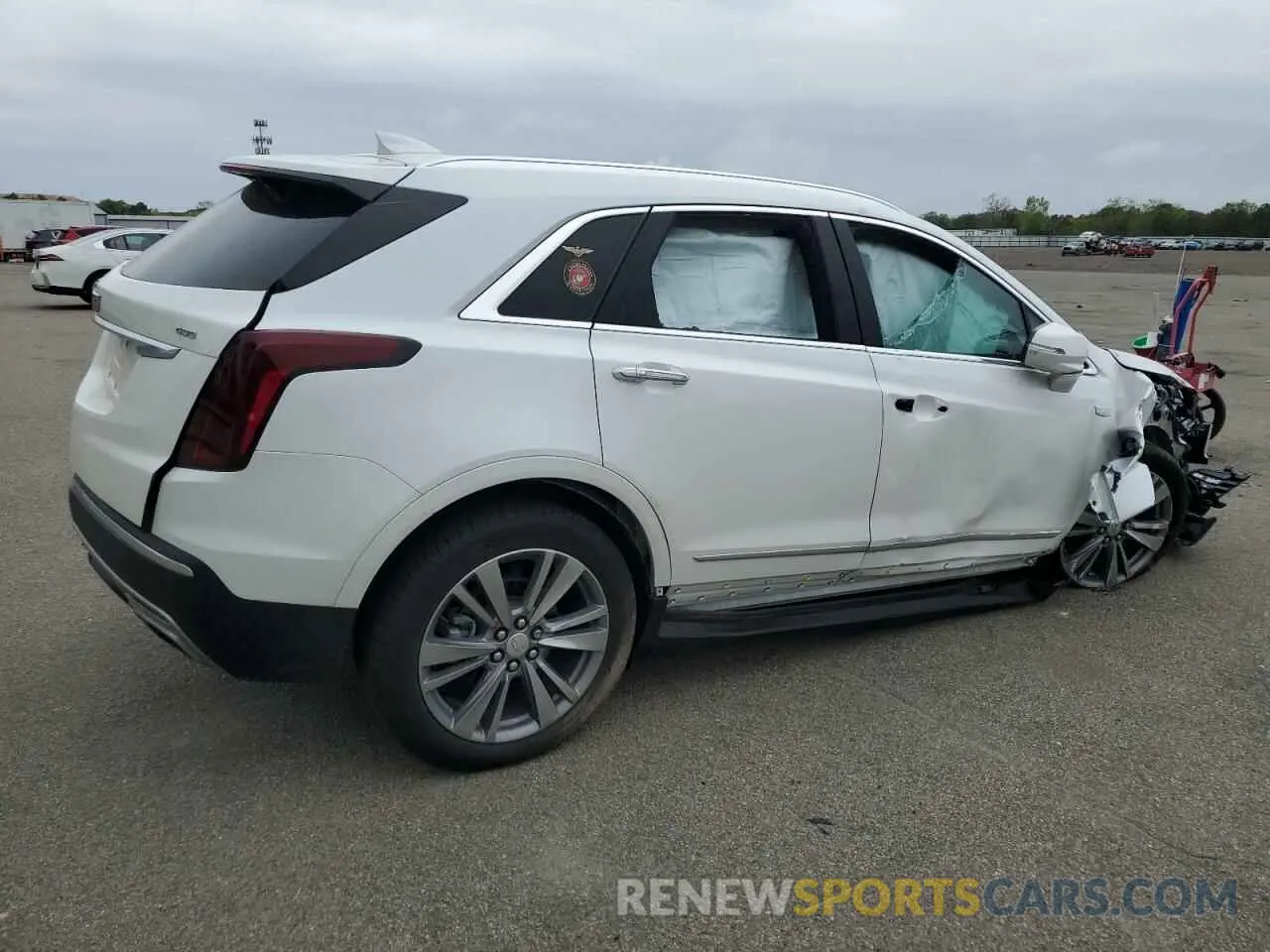 3 Фотография поврежденного автомобиля 1GYKNDRS9RZ736718 CADILLAC XT5 2024