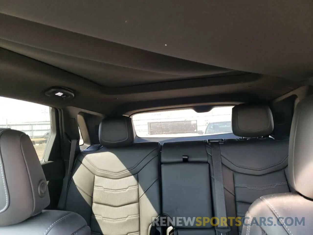 10 Фотография поврежденного автомобиля 1GYKNFRSXRZ741051 CADILLAC XT5 2024